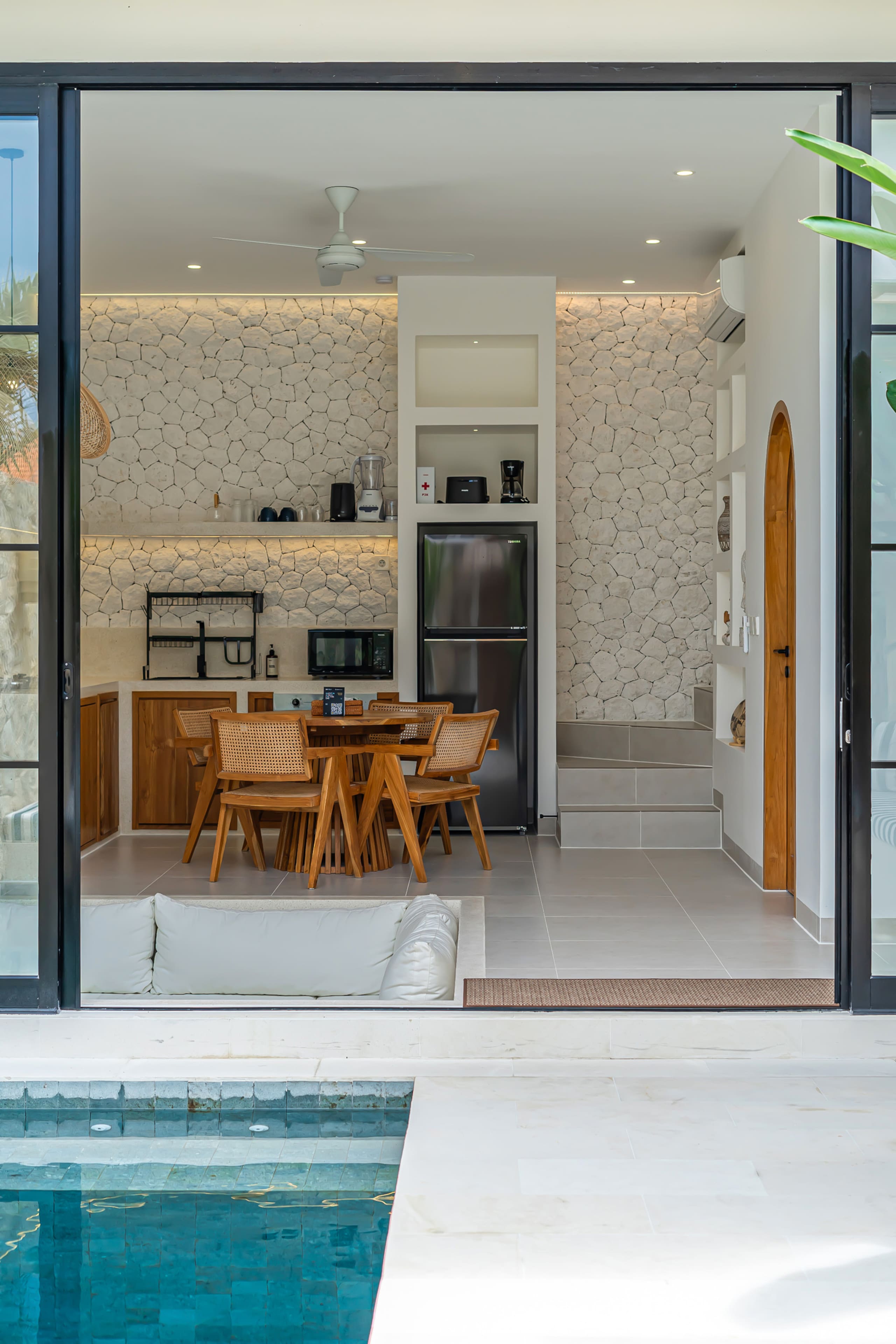 Serene 1BR Escape for Couples in Canggu 24