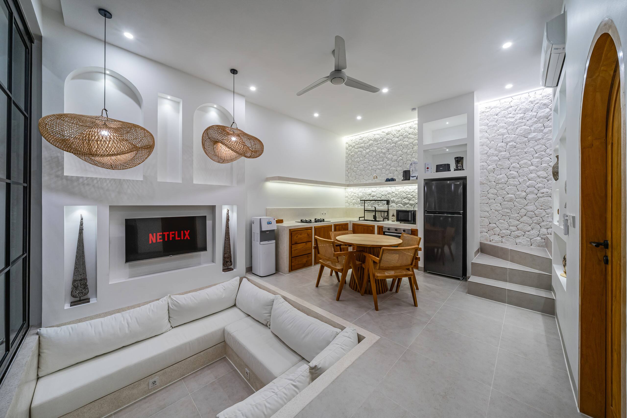 Serene 1BR Escape for Couples in Canggu 11