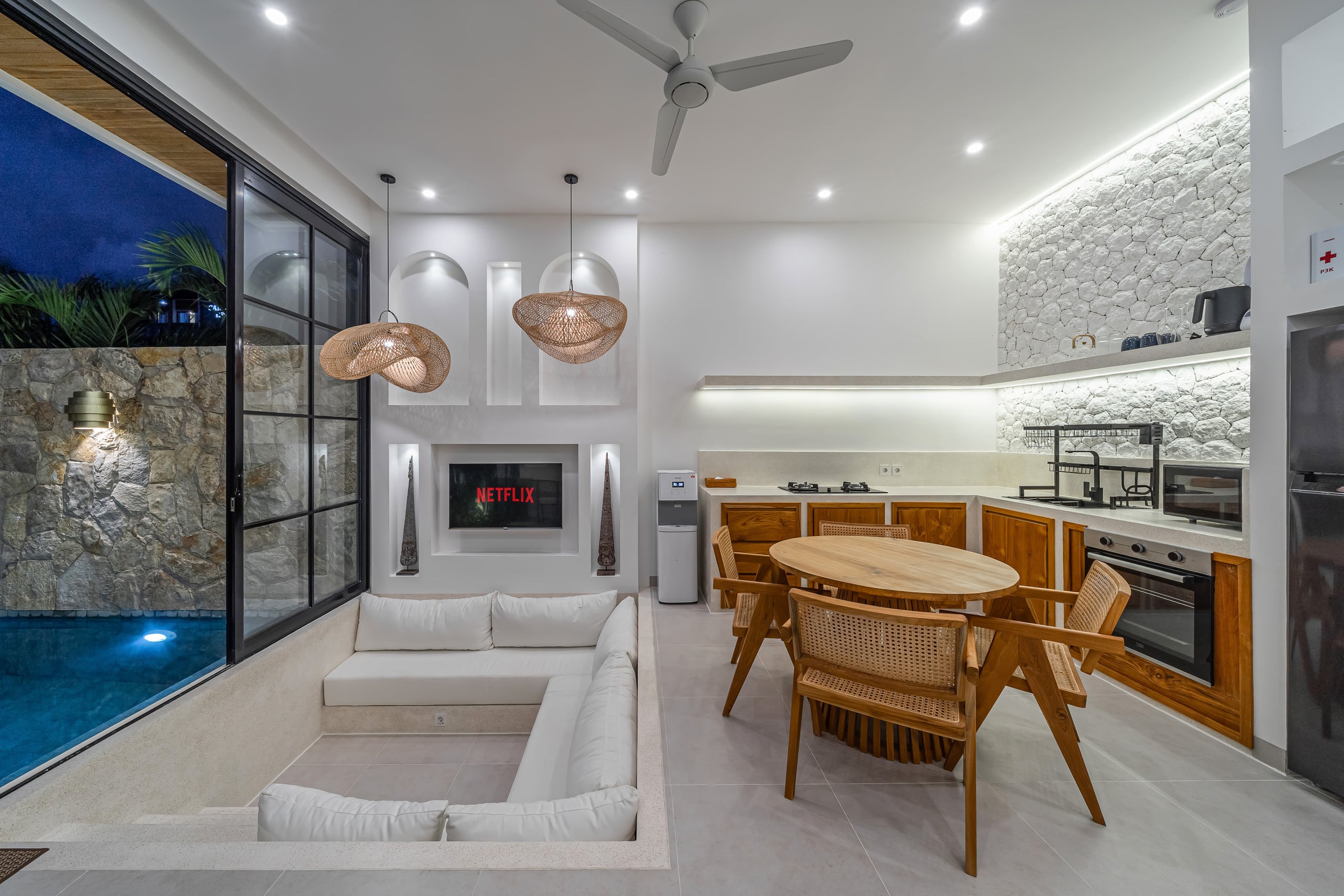 Serene 1BR Escape for Couples in Canggu 12