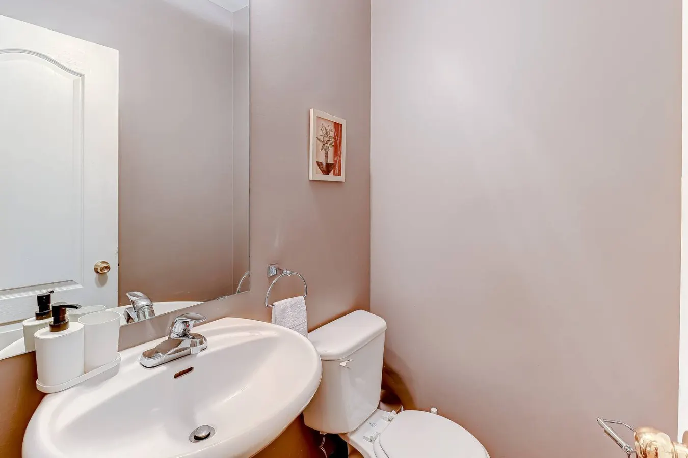 The Westline Luxe Home- 4BR House 2 Free Parking 14