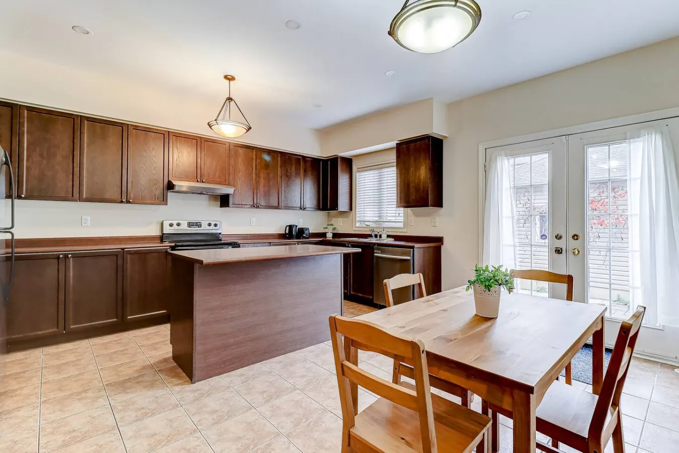The Westline Luxe Home- 4BR House 2 Free Parking 3