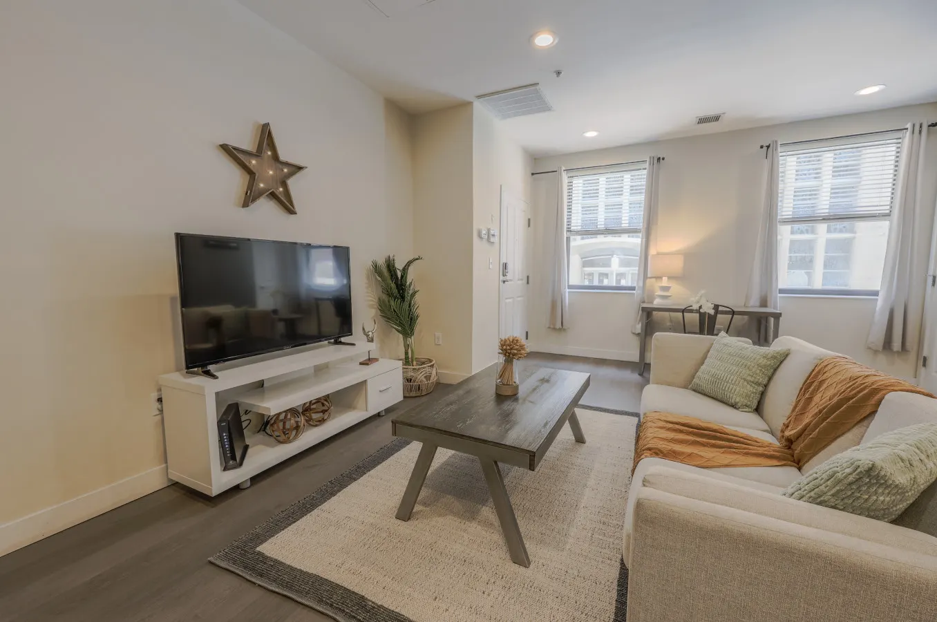 Prime Location Beacon Hill & Financial District 5