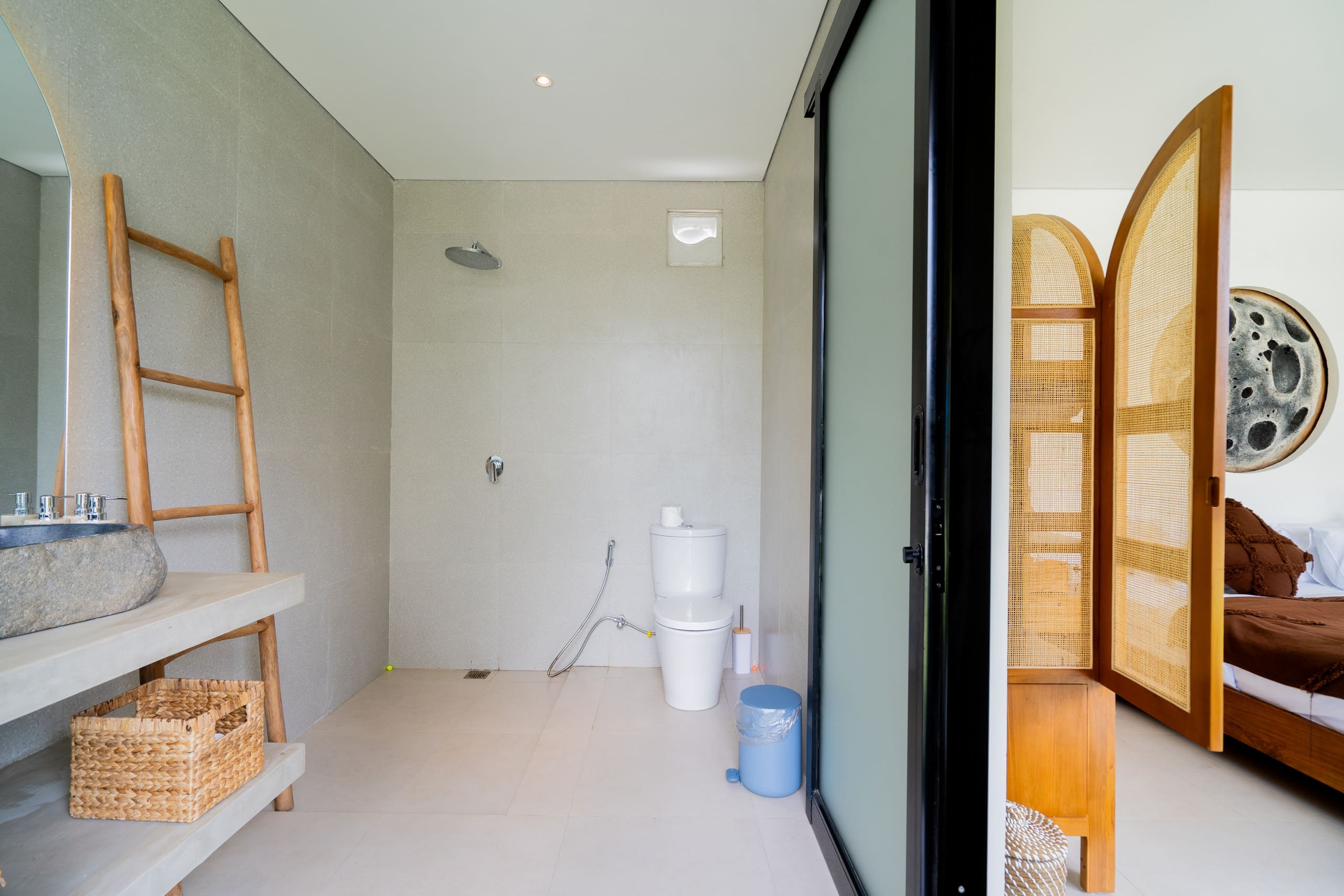 4BR Villa with Pool Slide in Kerobokan 27