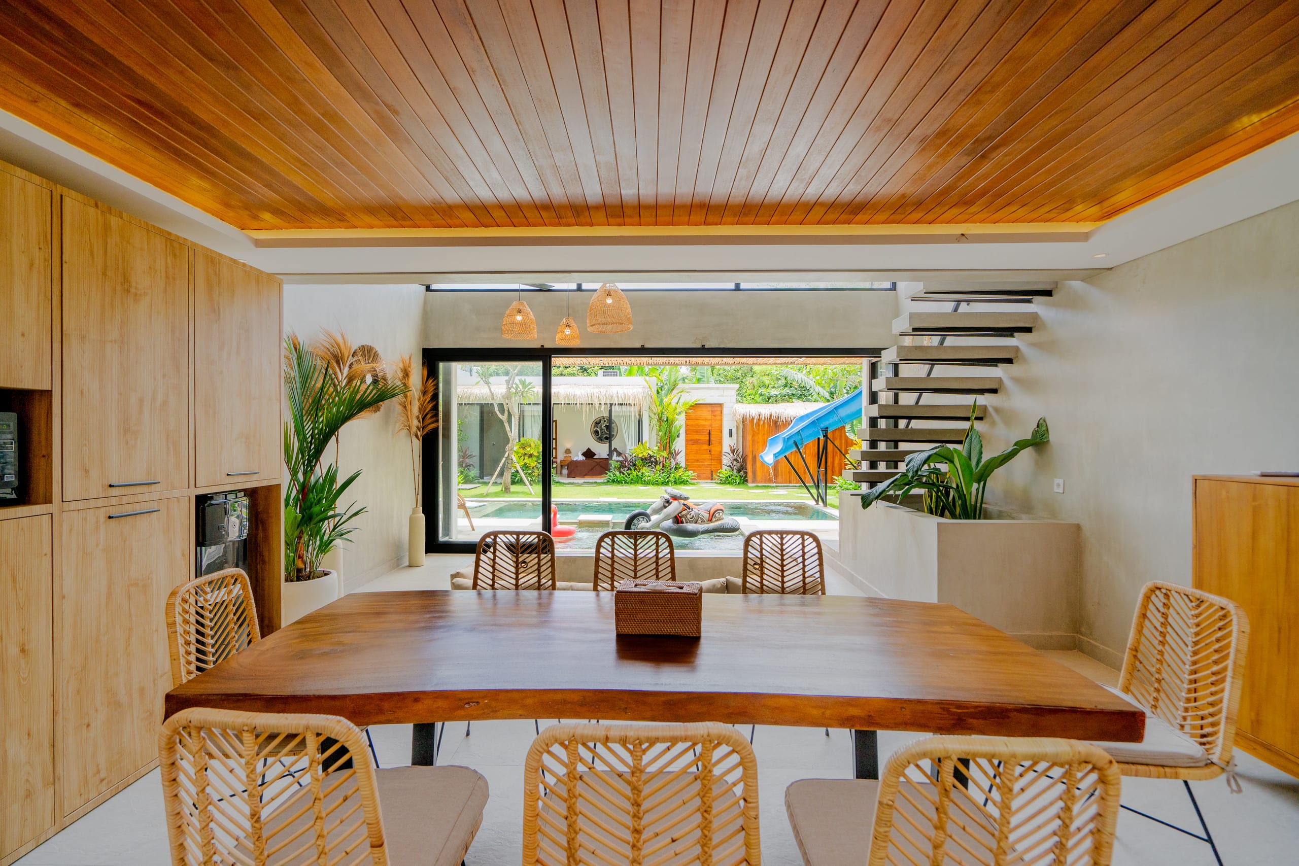 4BR Villa with Pool Slide in Kerobokan 13