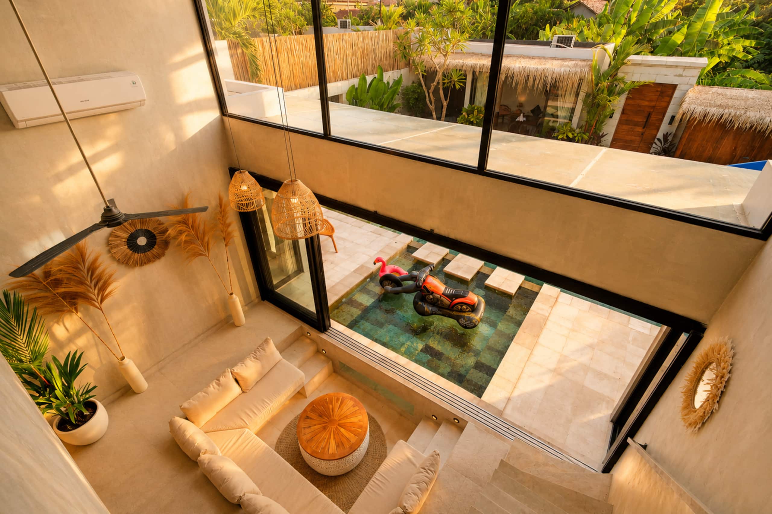 4BR Villa with Pool Slide in Kerobokan 7