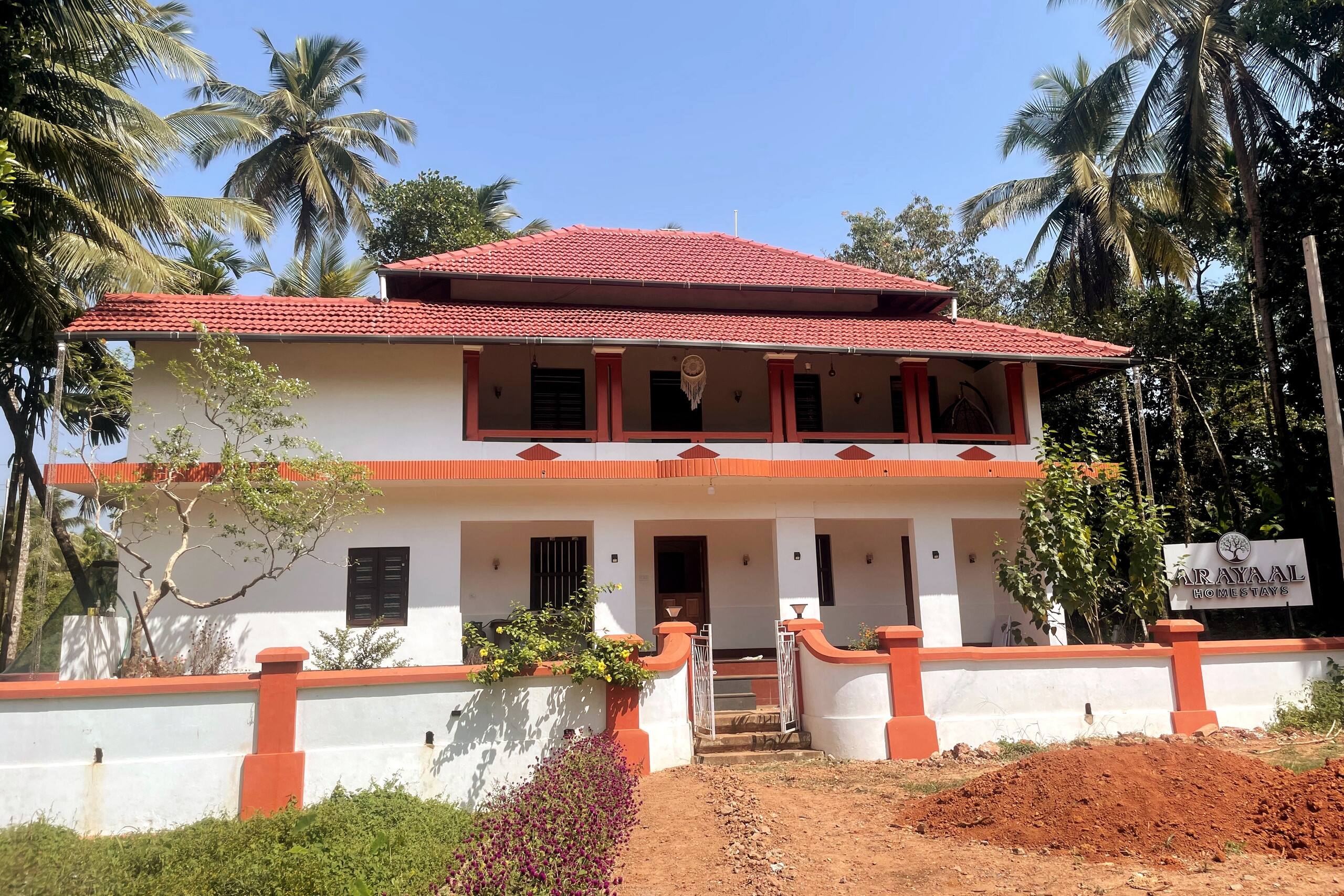 Arayaal Homestays (full house)