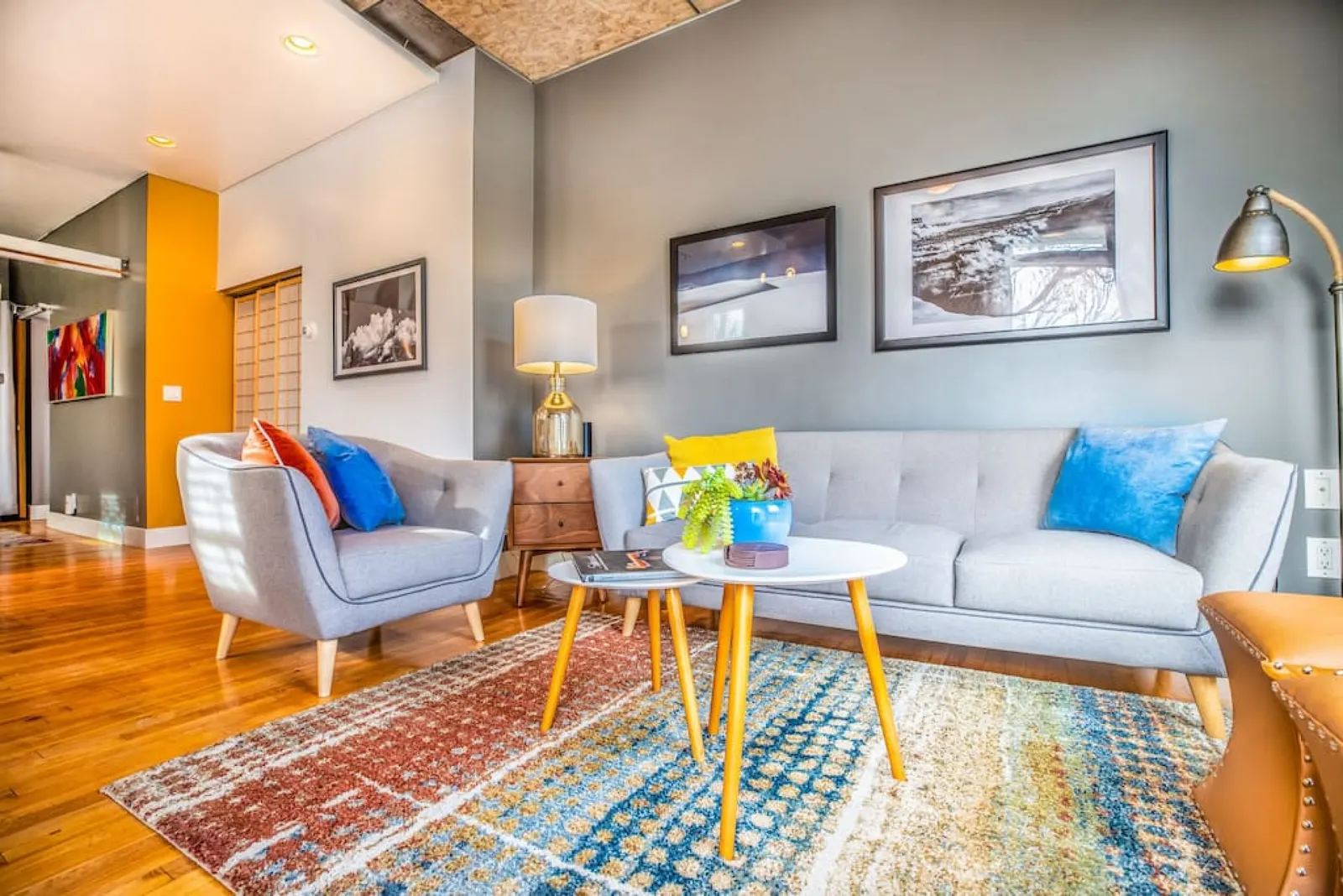 New Distinctive Historical Unit in SLC from 5 Star Host — photo 2