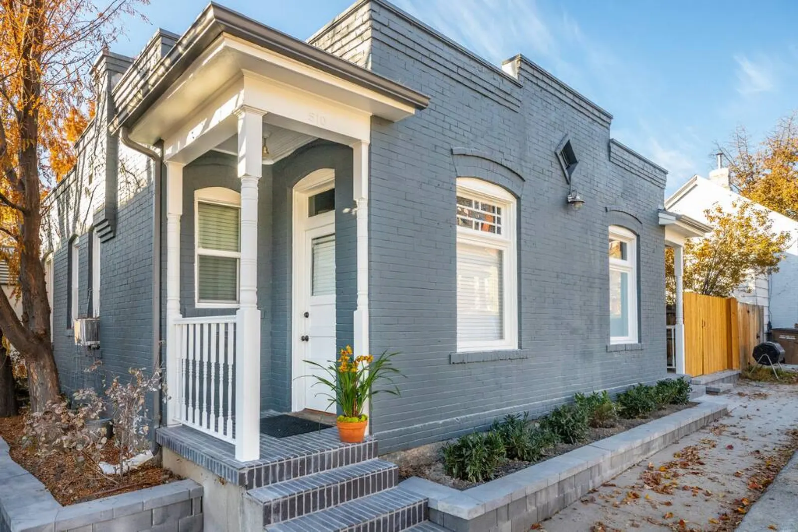New Distinctive Historical Unit in SLC from 5 Star Host 18