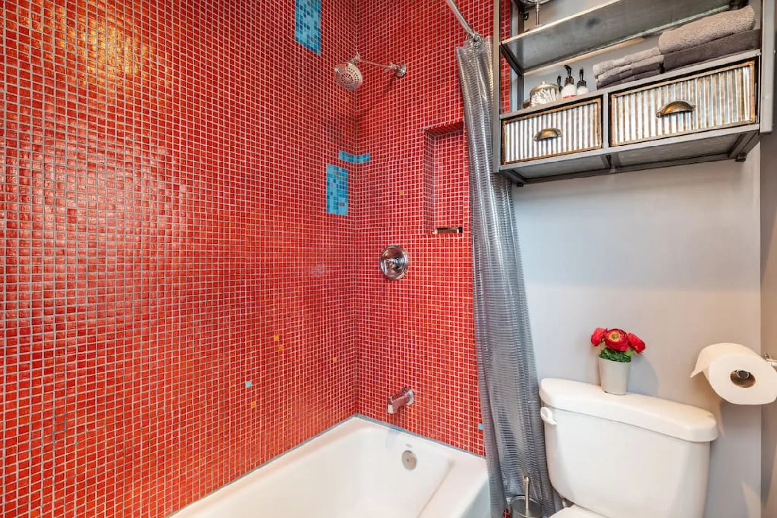 New Distinctive Historical Unit in SLC from 5 Star Host 20