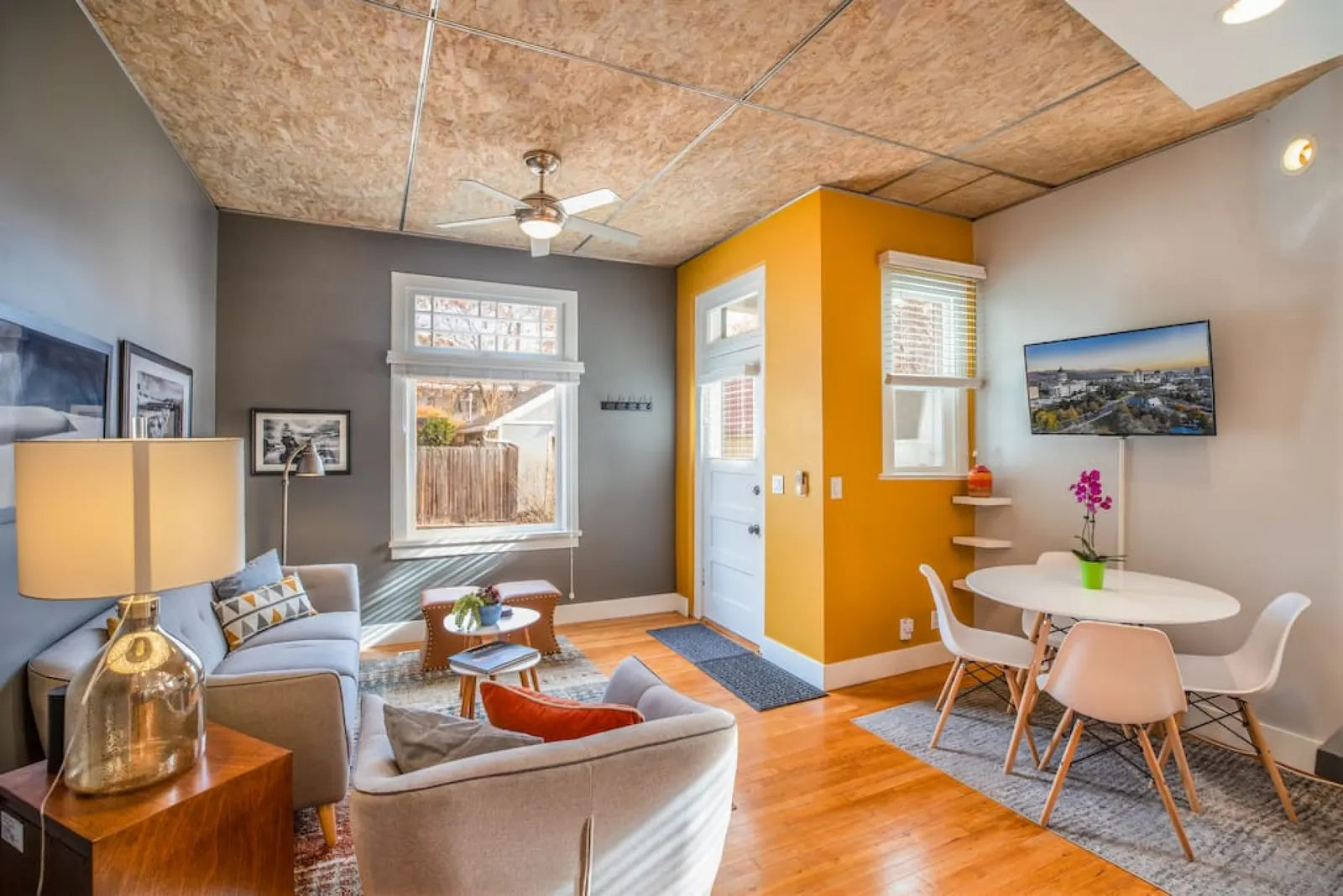 New Distinctive Historical Unit in SLC from 5 Star Host — photo 3