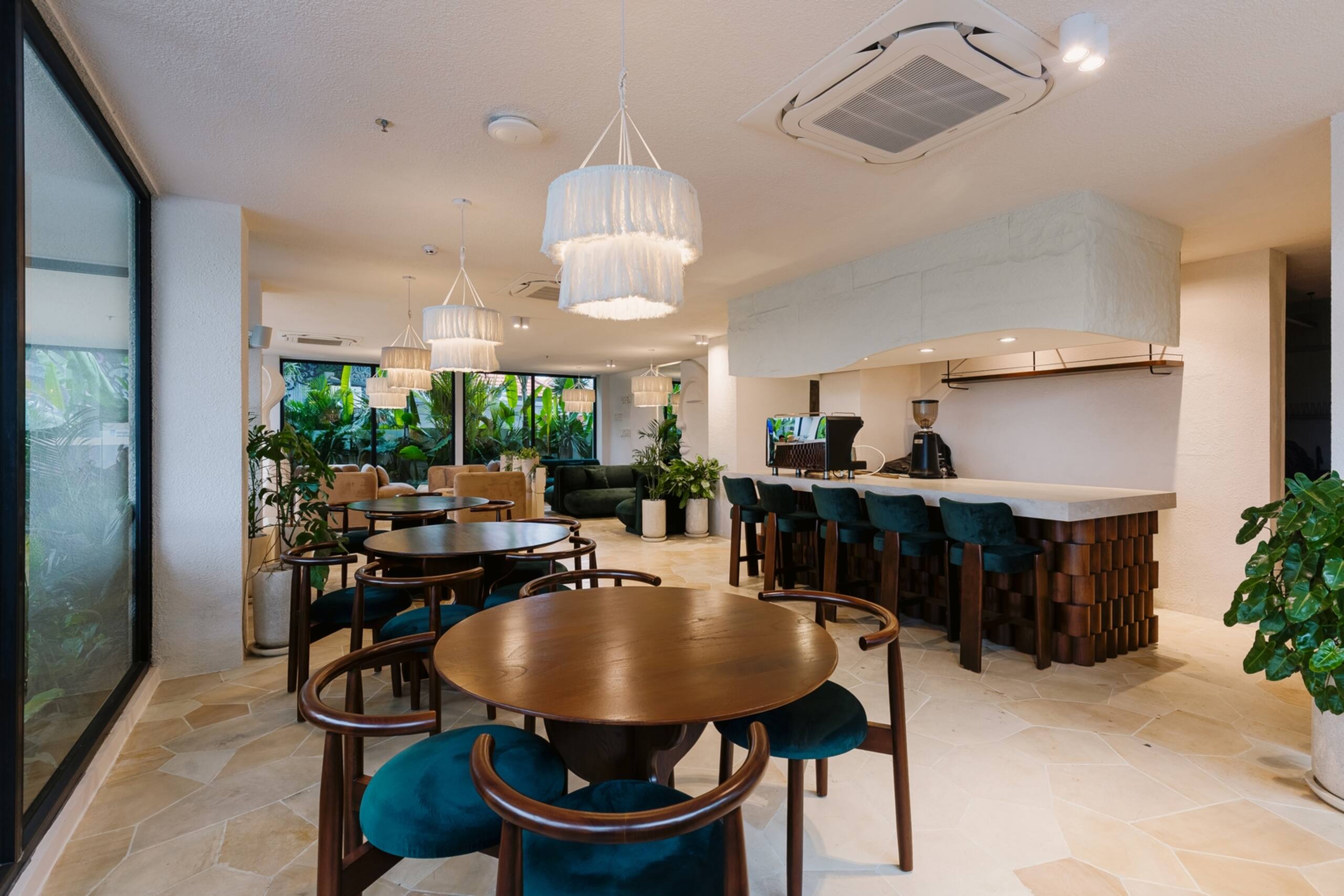 1BR Canggu Bliss Suite | Pool & Ocean Rooftop Gym 26