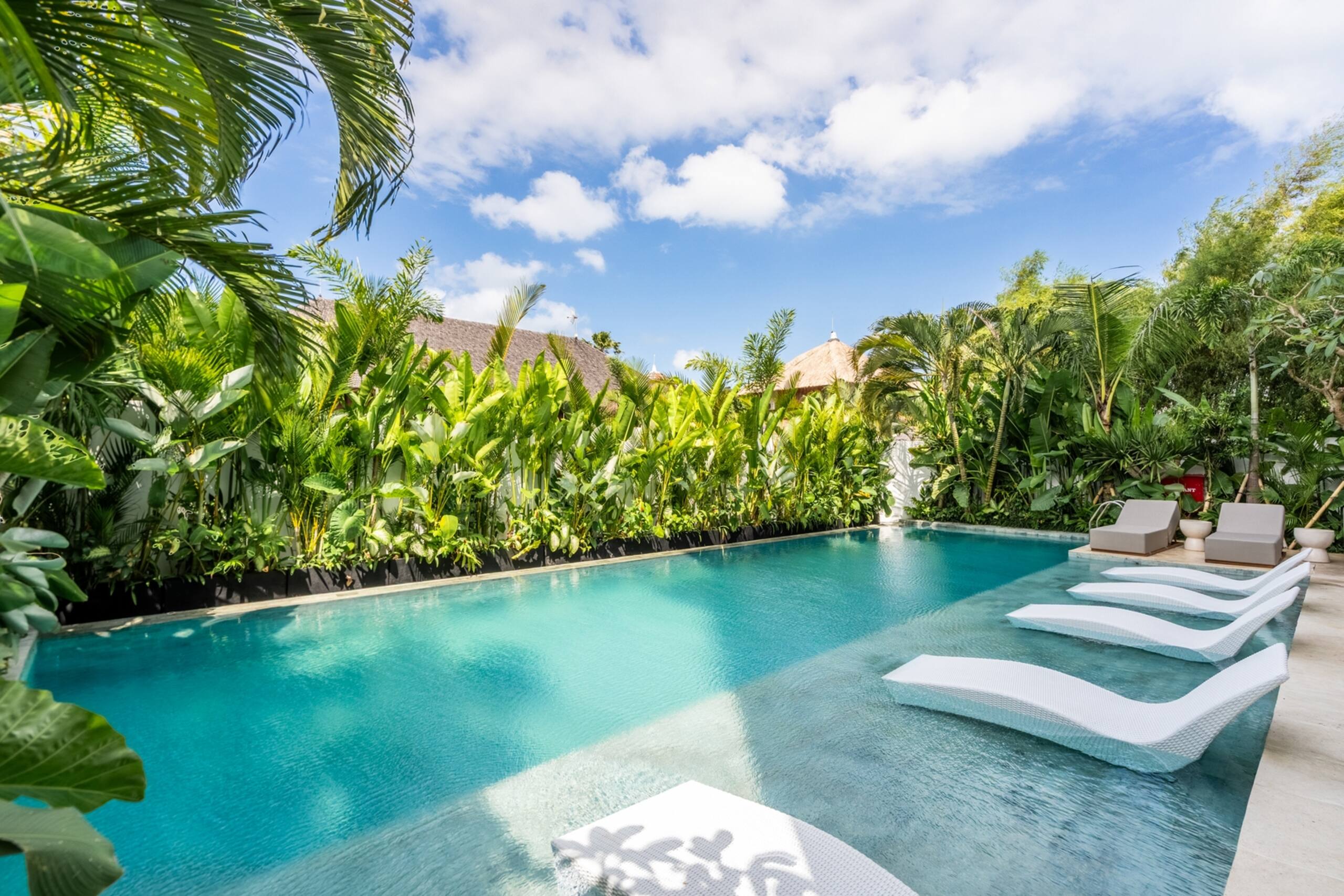 1BR Canggu Bliss Suite | Pool & Ocean Rooftop Gym 6