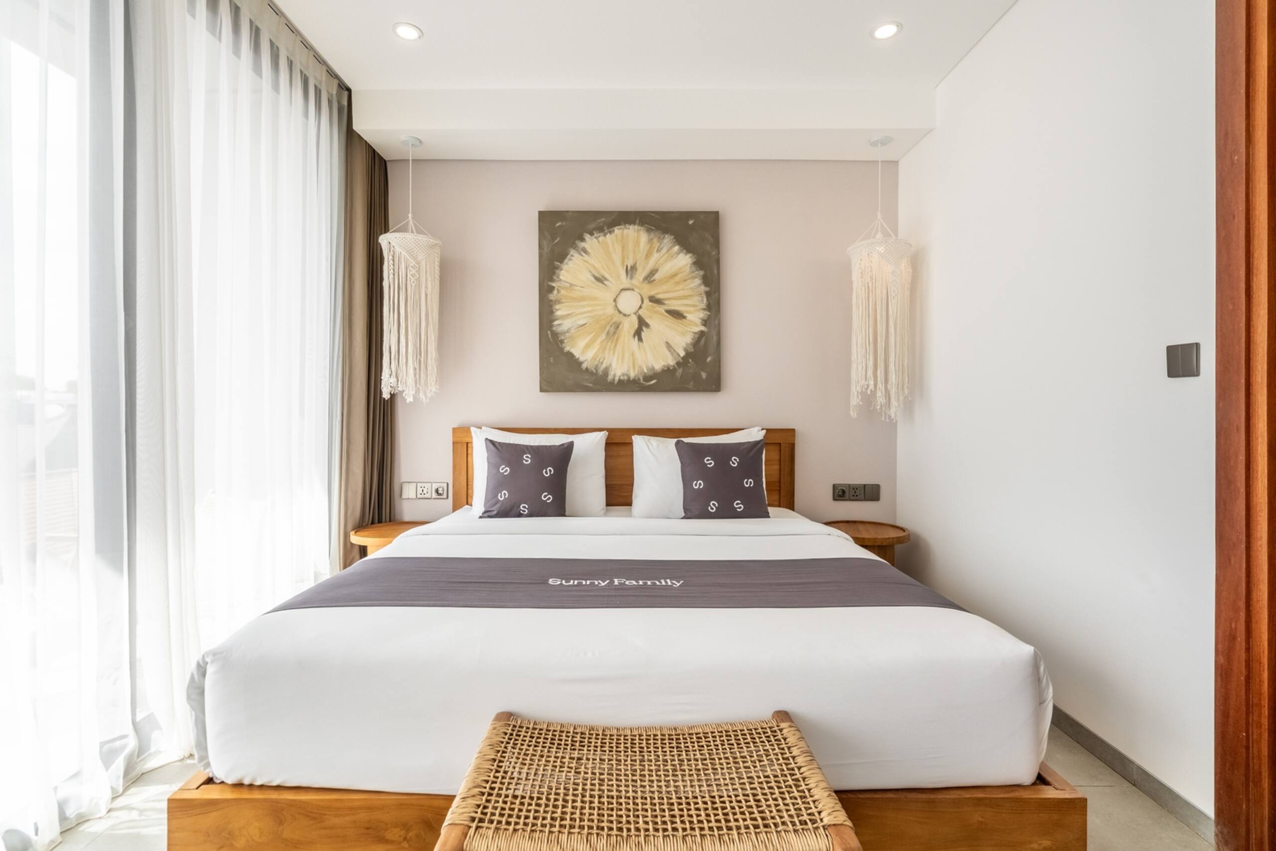 1BR Canggu Bliss Suite | Pool & Ocean Rooftop Gym 14