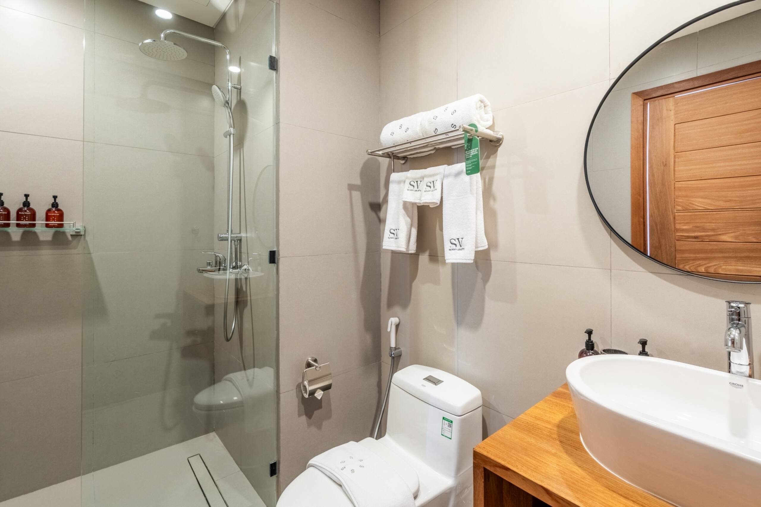 1BR Canggu Bliss Suite | Pool & Ocean Rooftop Gym 18