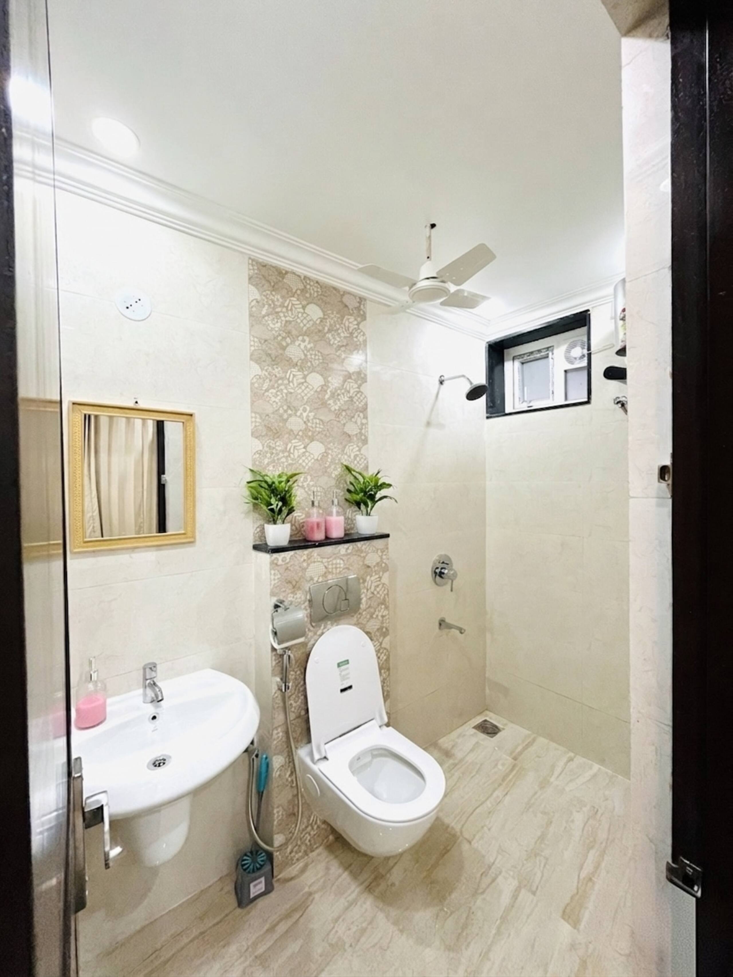Eden - New Premium 2BHK w/ Pool • A Luxurious Stay 22