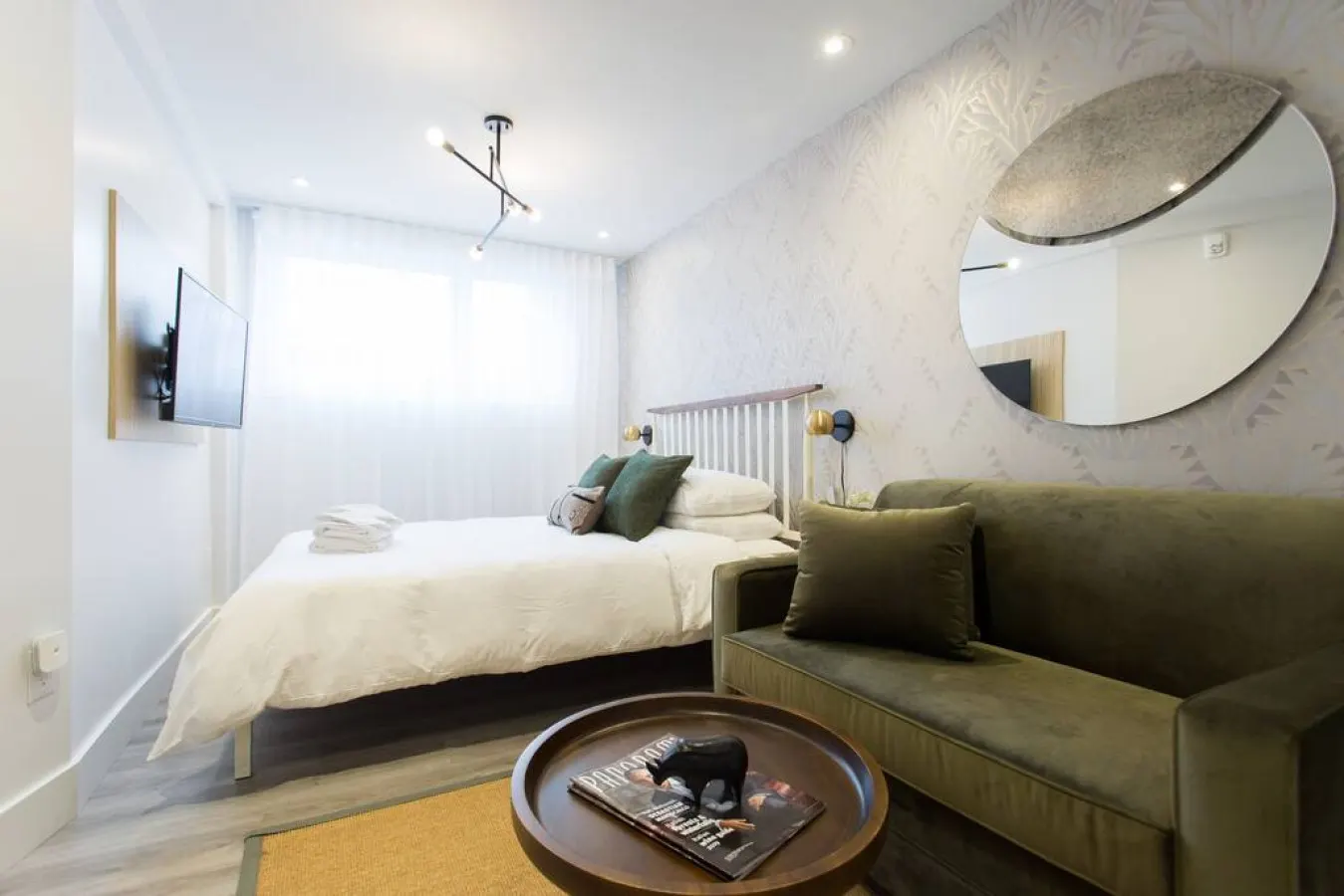 Little Italy - Serene Little Italy Mini Studio full bath - Unit 101 8