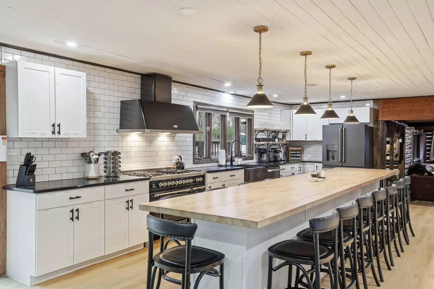 Riverfront Lodge with Indoor Pool & Hot Tub 18