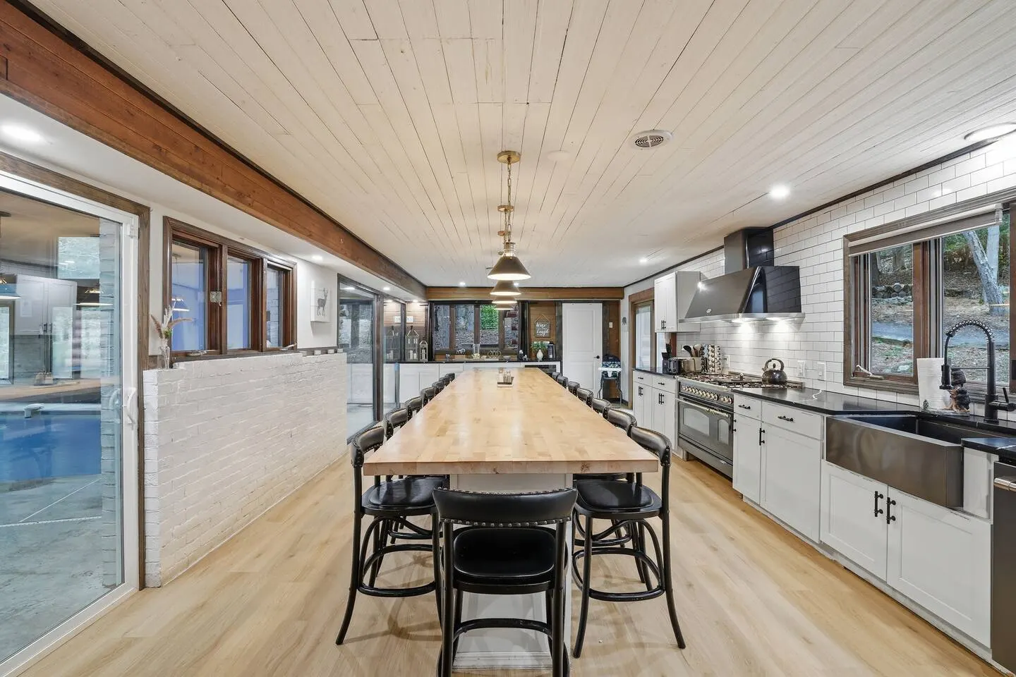 Riverfront Lodge with Indoor Pool & Hot Tub 19