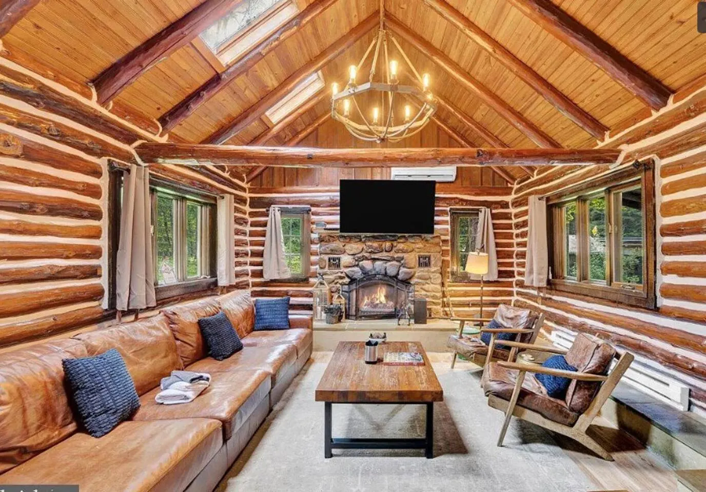 Riverfront Lodge with Indoor Pool & Hot Tub — photo 3