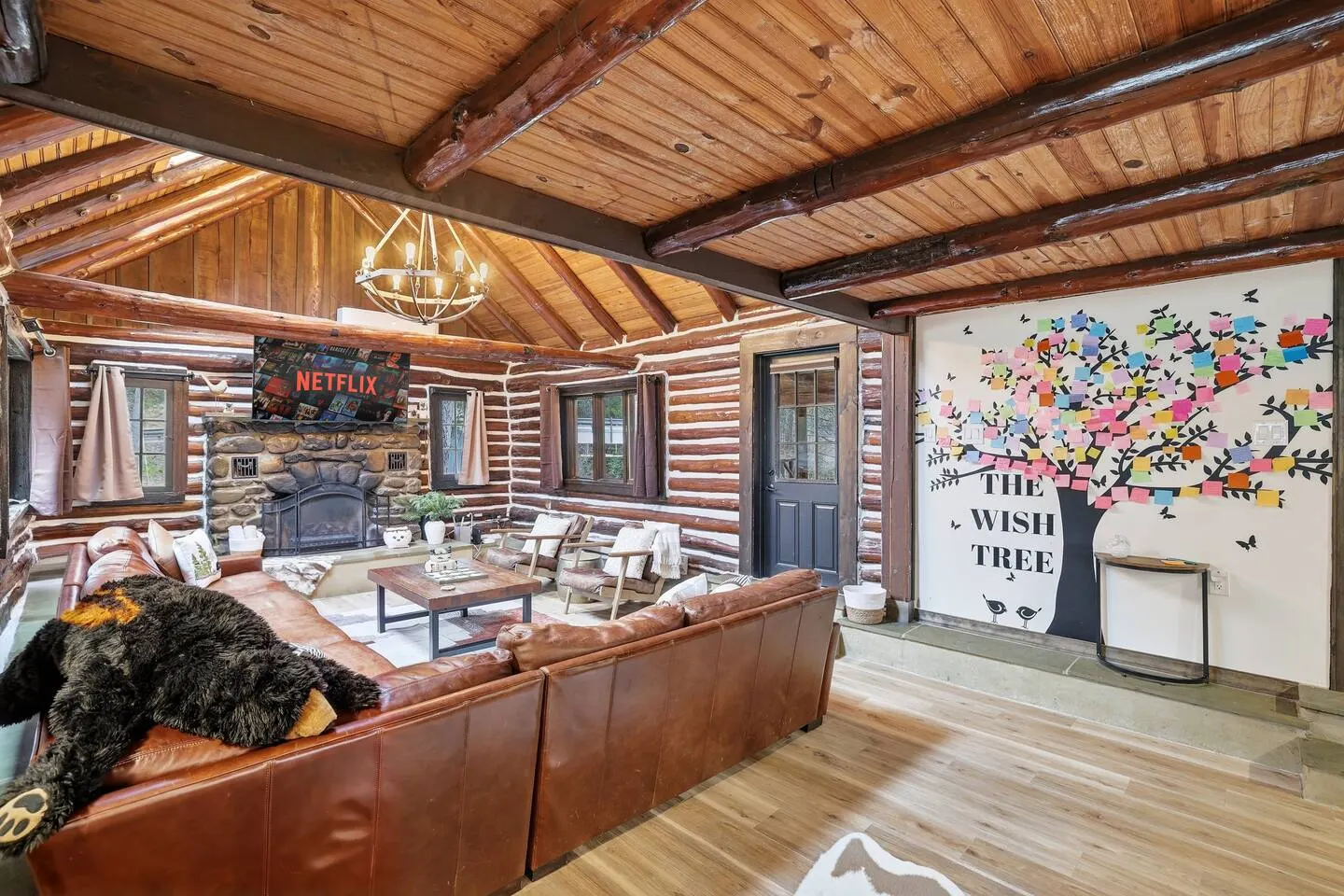 Riverfront Lodge with Indoor Pool & Hot Tub 7