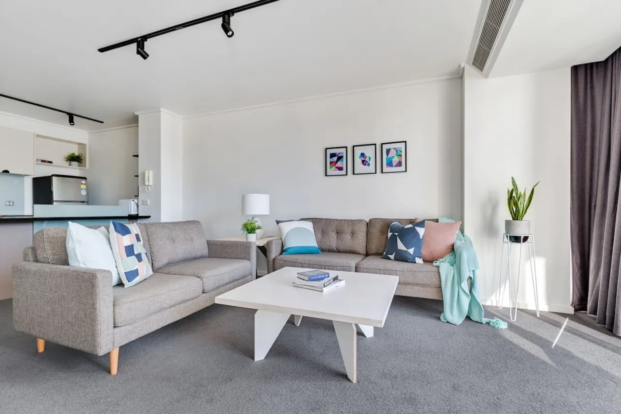 Annie - 2BD/2Bth Melbourne Home with 3 beds 17