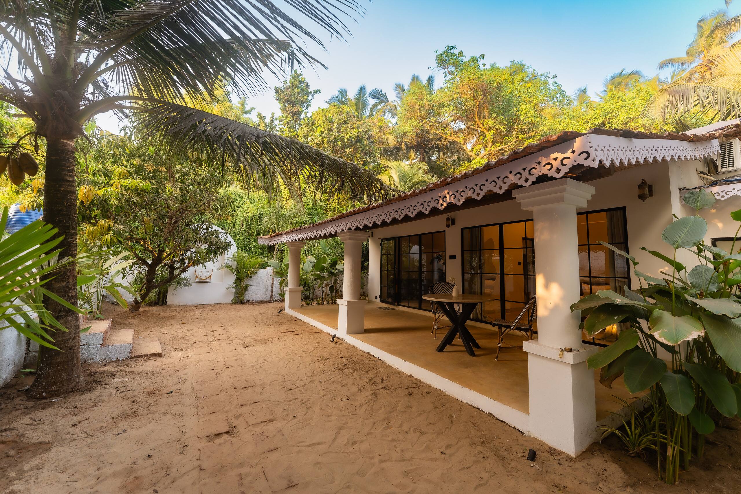 Mandre House by Artios-On the Beach/2Bhk Pvt/Prana