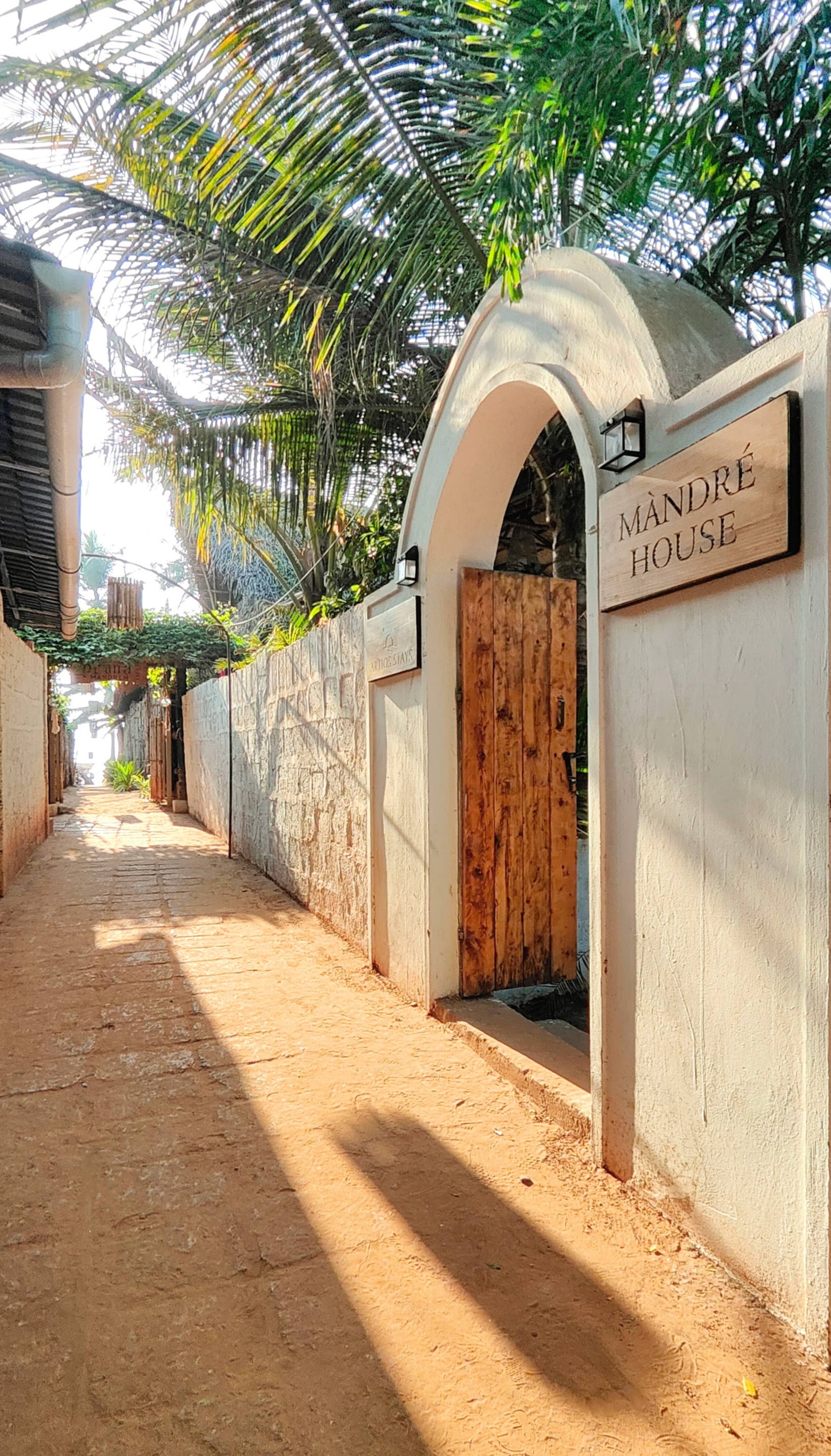 Mandre House by Artios-On the Beach/2Bhk Pvt/Prana 25