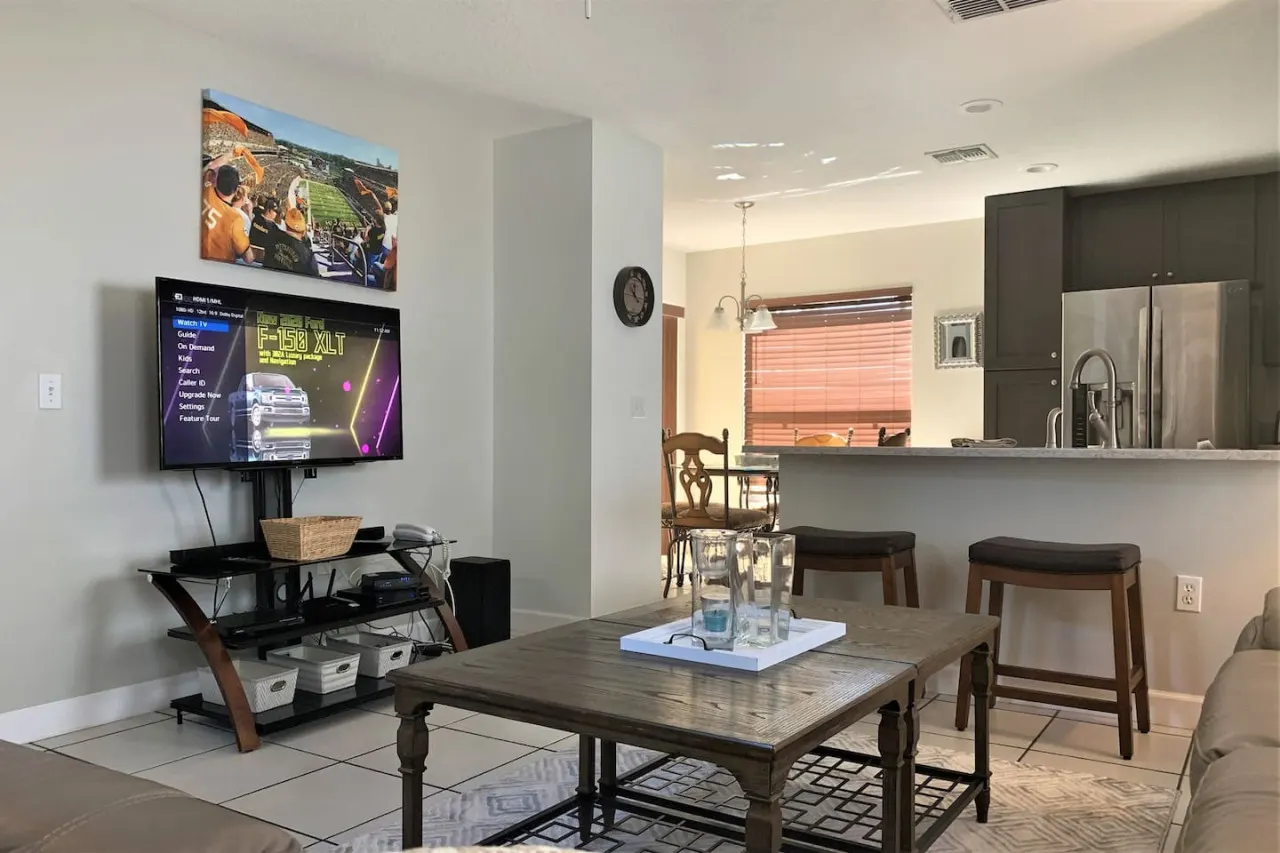 Modern 4BR Golf Villa Private Pool & Spa Gated Resort Community 8