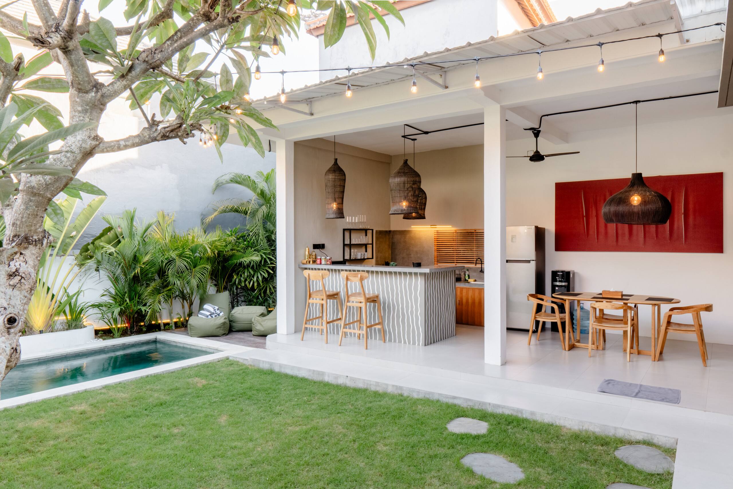 Muscle beach villa