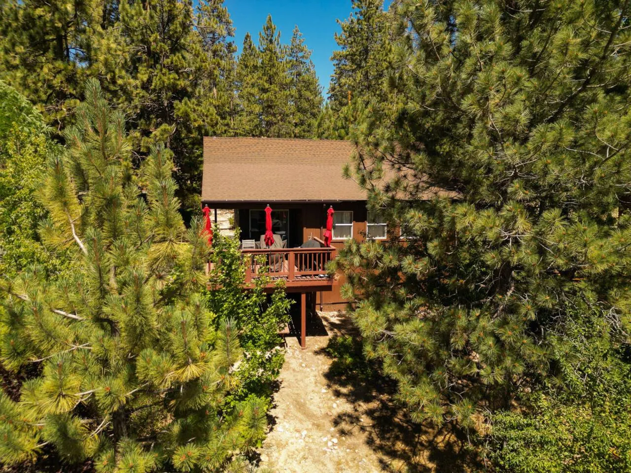 Boulder Bay Getaway Mountain View Deck & BBQ 1