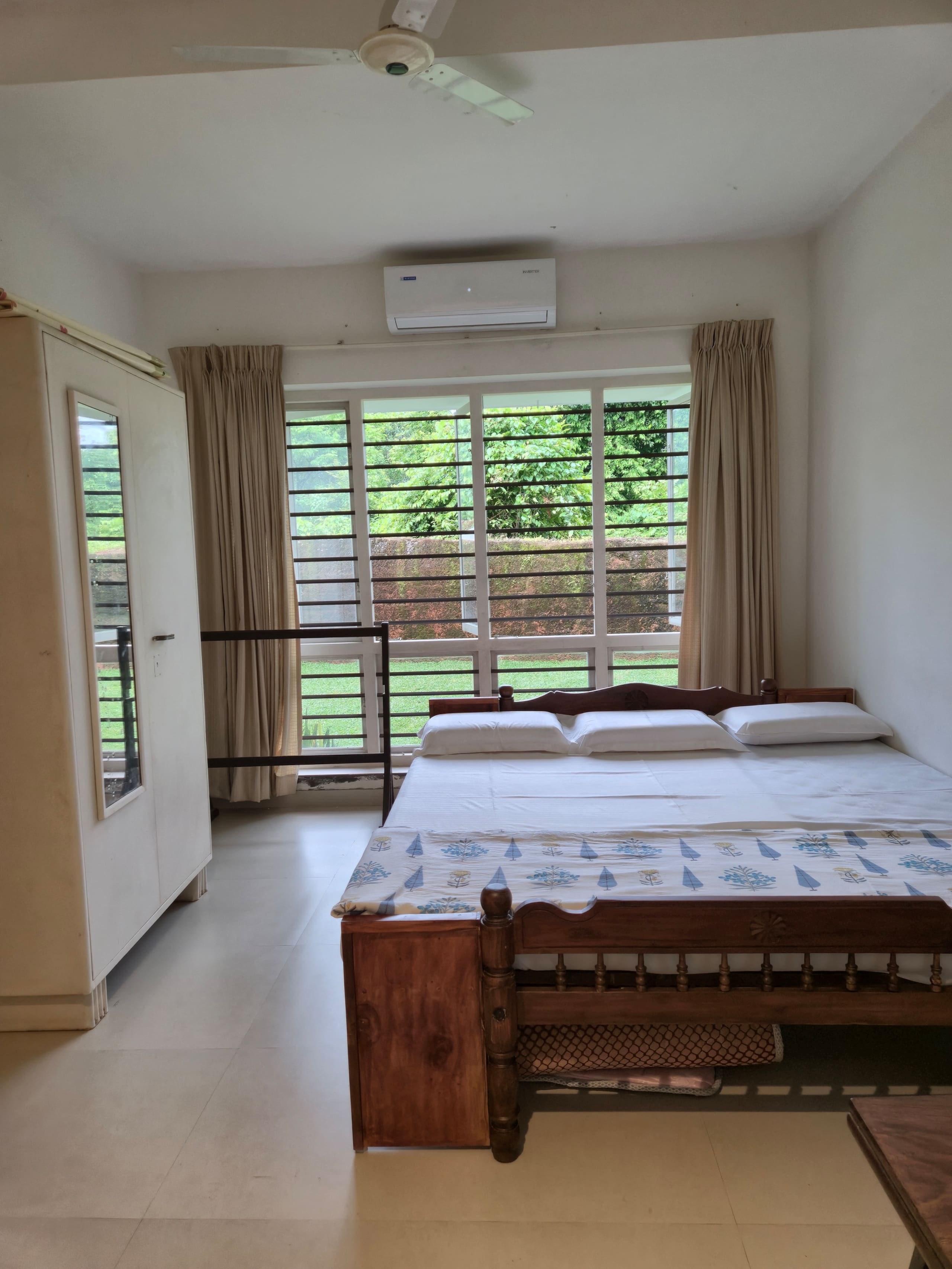 Jolly's Nature Home | AC Rooms | Private backyard 18