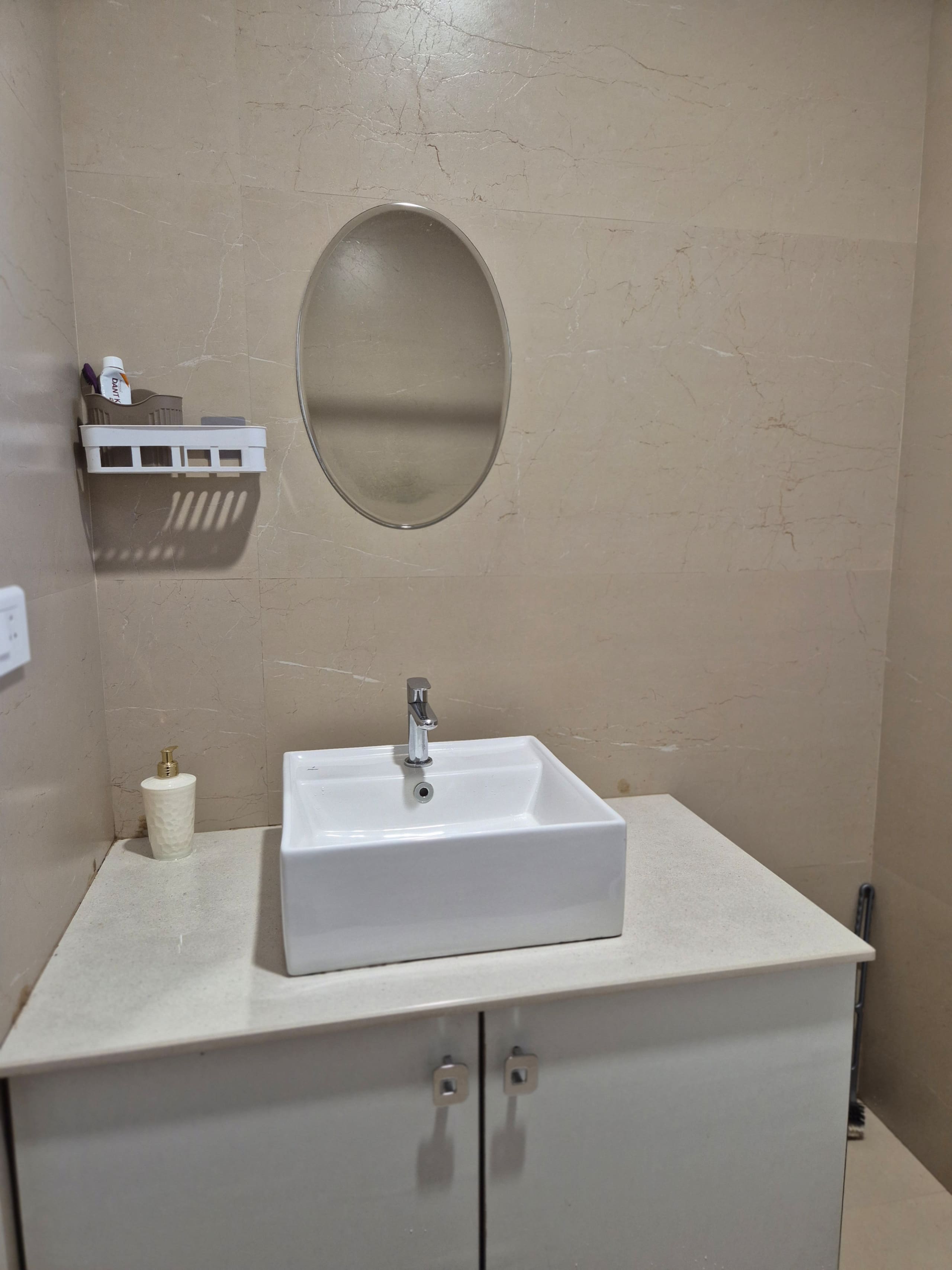 Jolly's Nature Home | AC Rooms | Private backyard 26