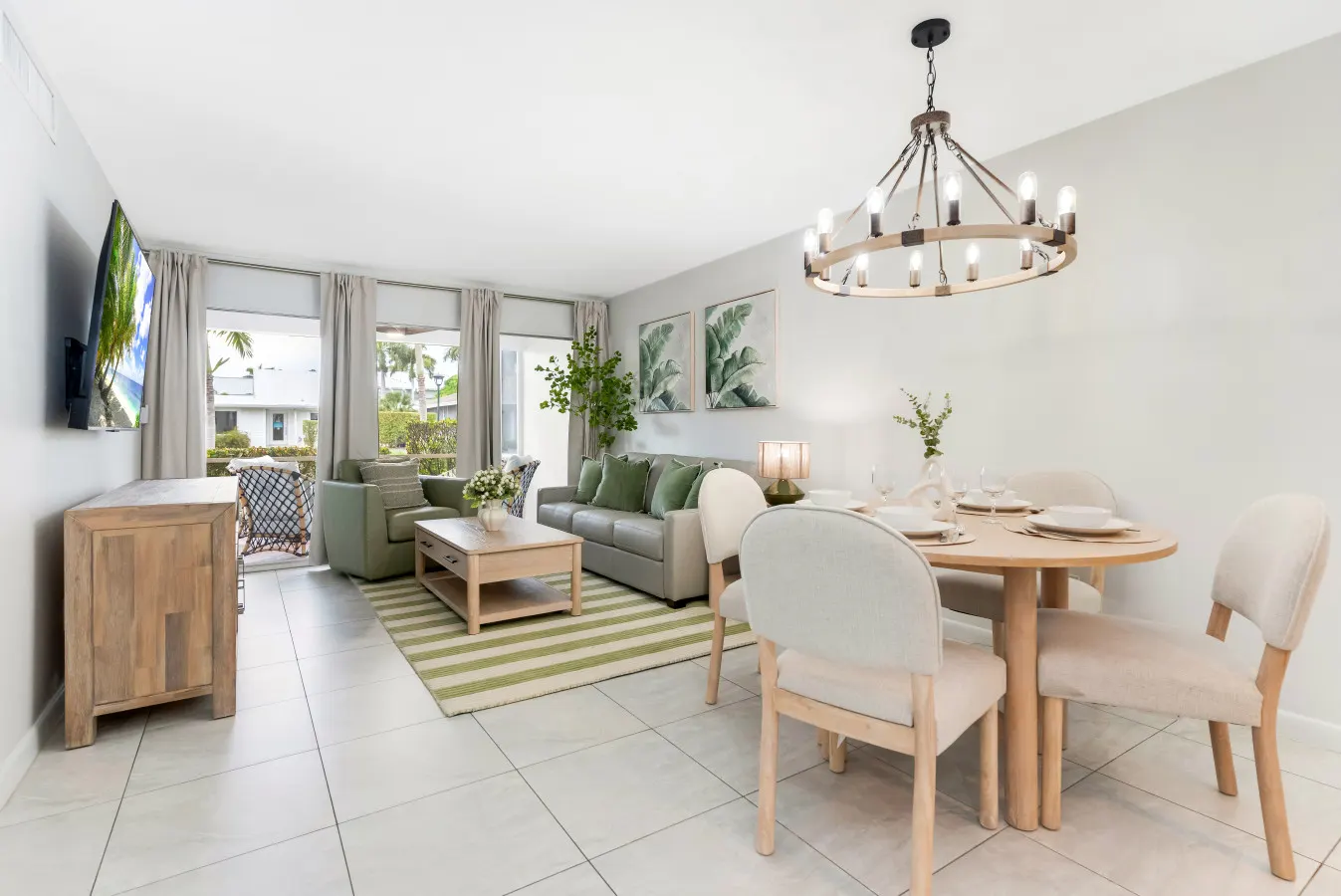 Emerald Oasis Naples Luxury Stay by 5th Ave 2