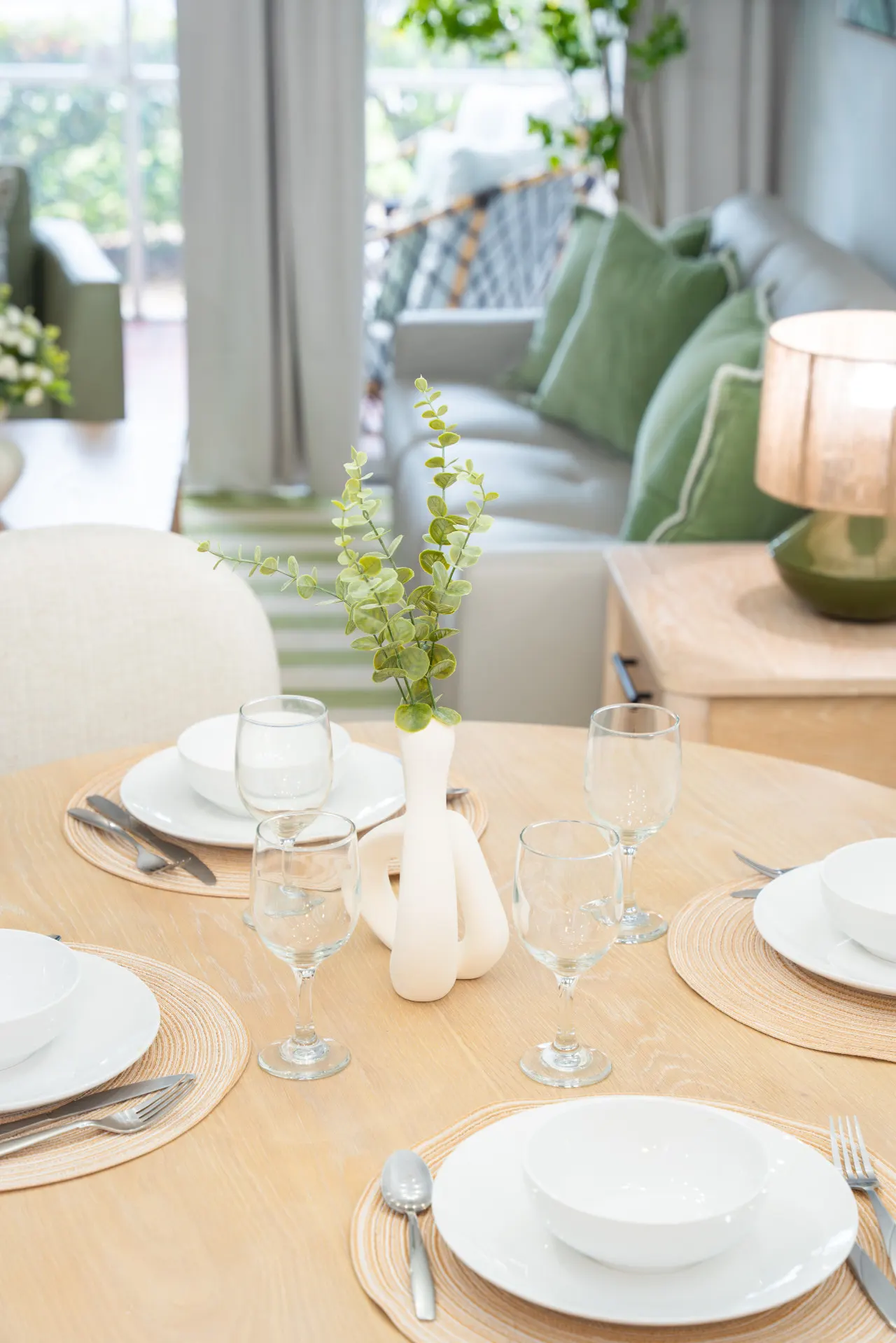 Emerald Oasis Naples Luxury Stay by 5th Ave 10