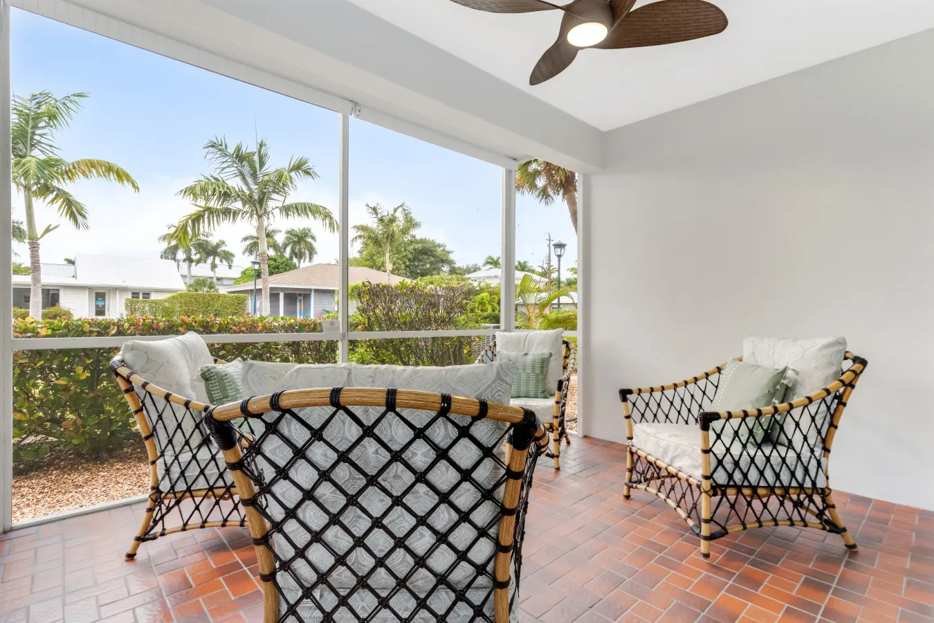 Emerald Oasis Naples Luxury Stay by 5th Ave 17
