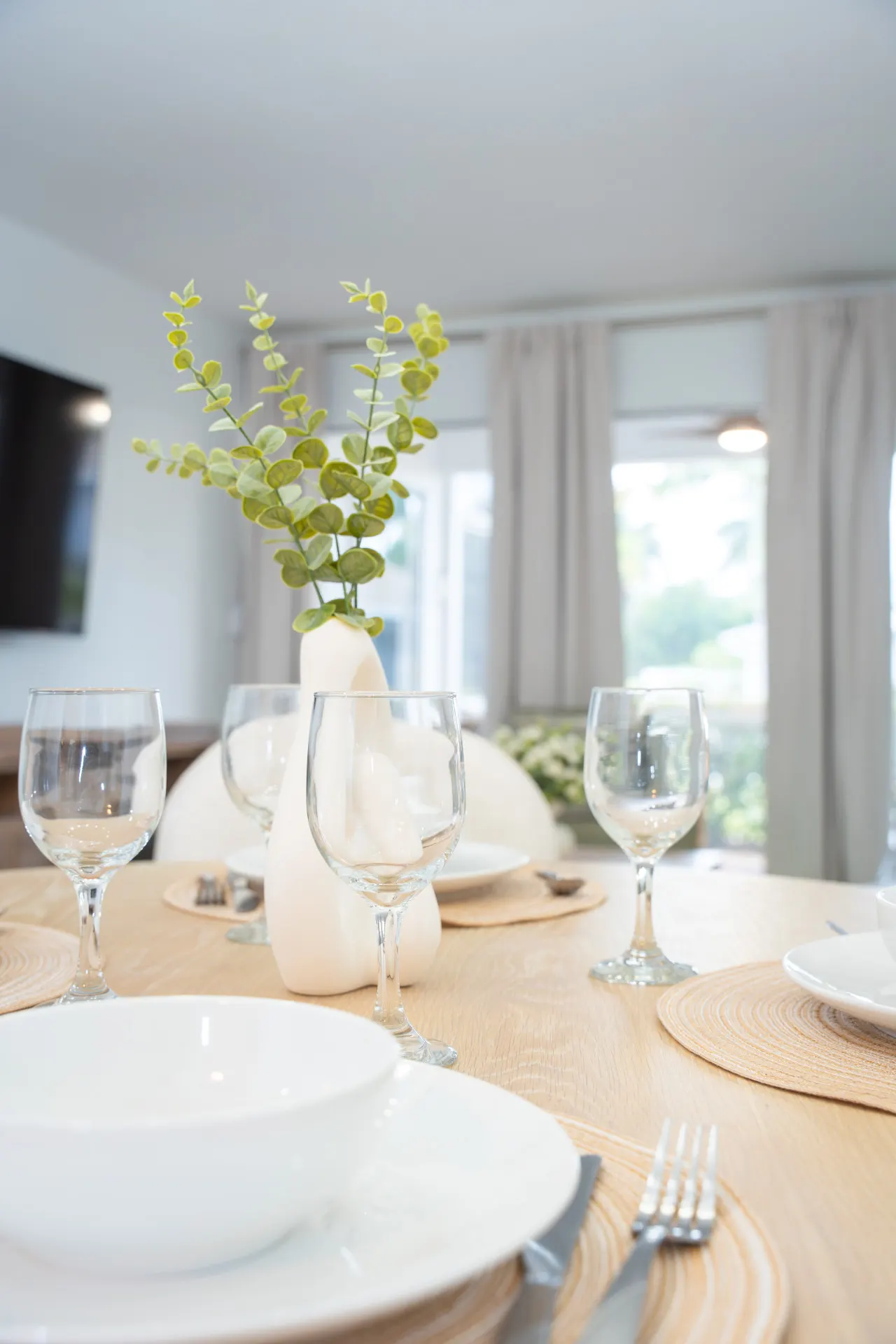 Emerald Oasis Naples Luxury Stay by 5th Ave 8