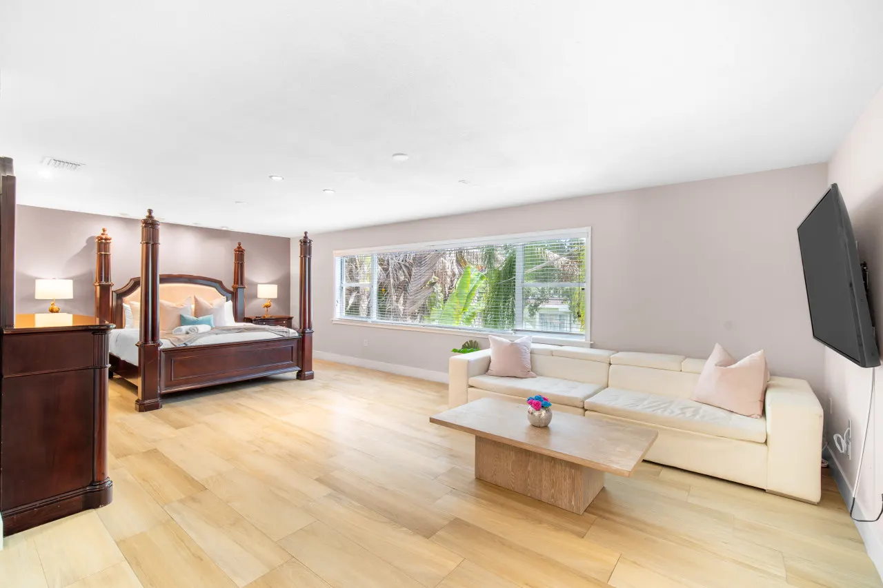 Villa Perla 6BR 4BA for 18 Pool, Pool Table, Billiards, Outdoor Living & Dine, Grill and More Miami Shores 19