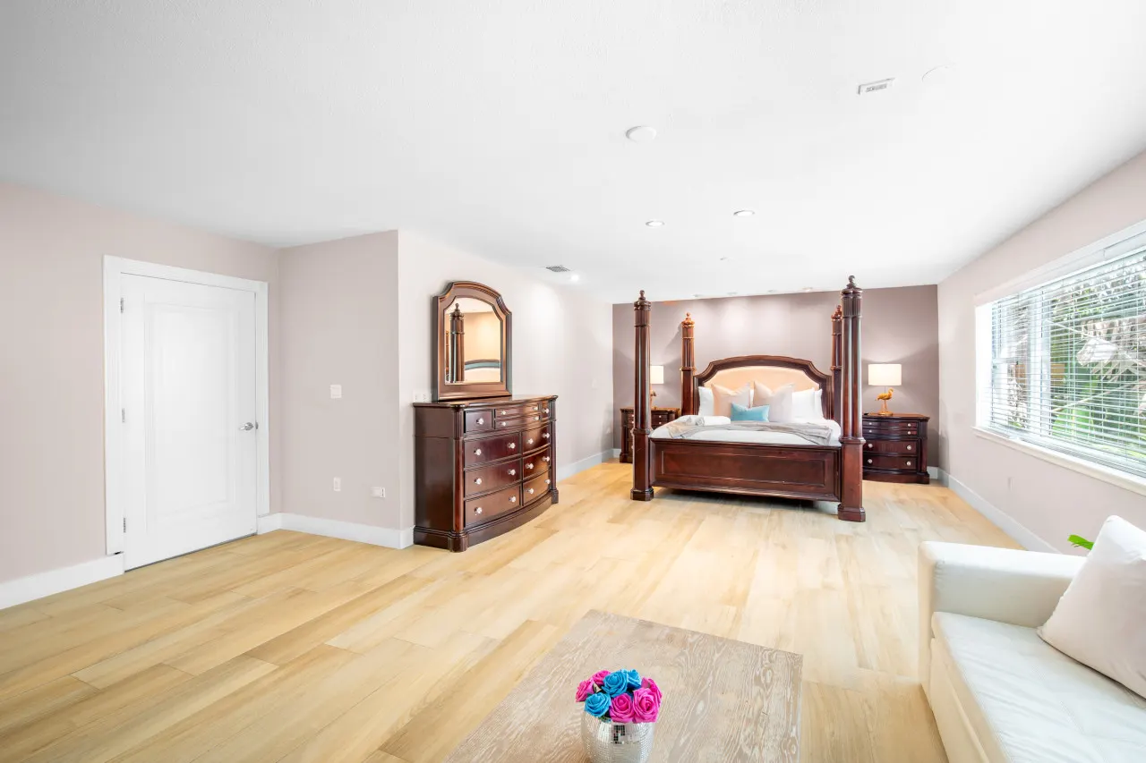 Villa Perla 6BR 4BA for 18 Pool, Pool Table, Billiards, Outdoor Living & Dine, Grill and More Miami Shores 20