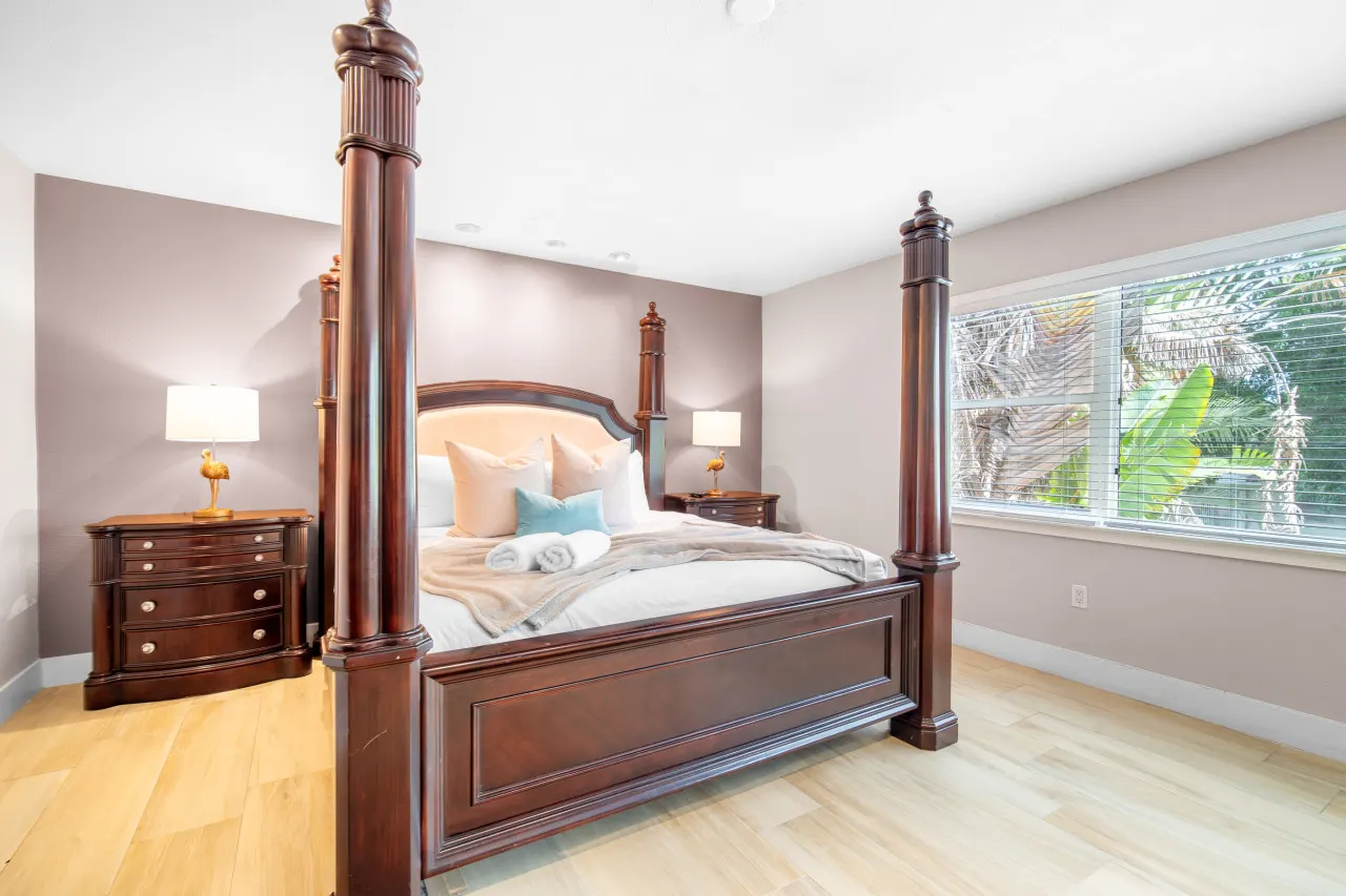 Villa Perla 6BR 4BA for 18 Pool, Pool Table, Billiards, Outdoor Living & Dine, Grill and More Miami Shores 5