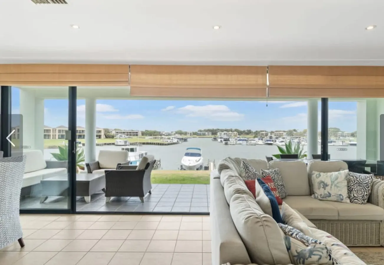 Marina Views - Waterfront Family Escape with Dock