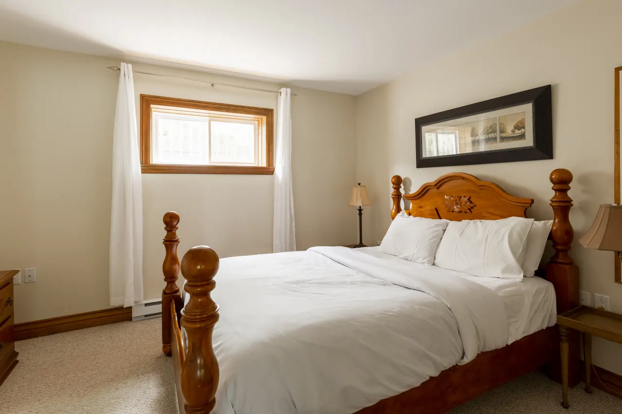 The Mont-Tremblant Hideaway by InstantSuites 4