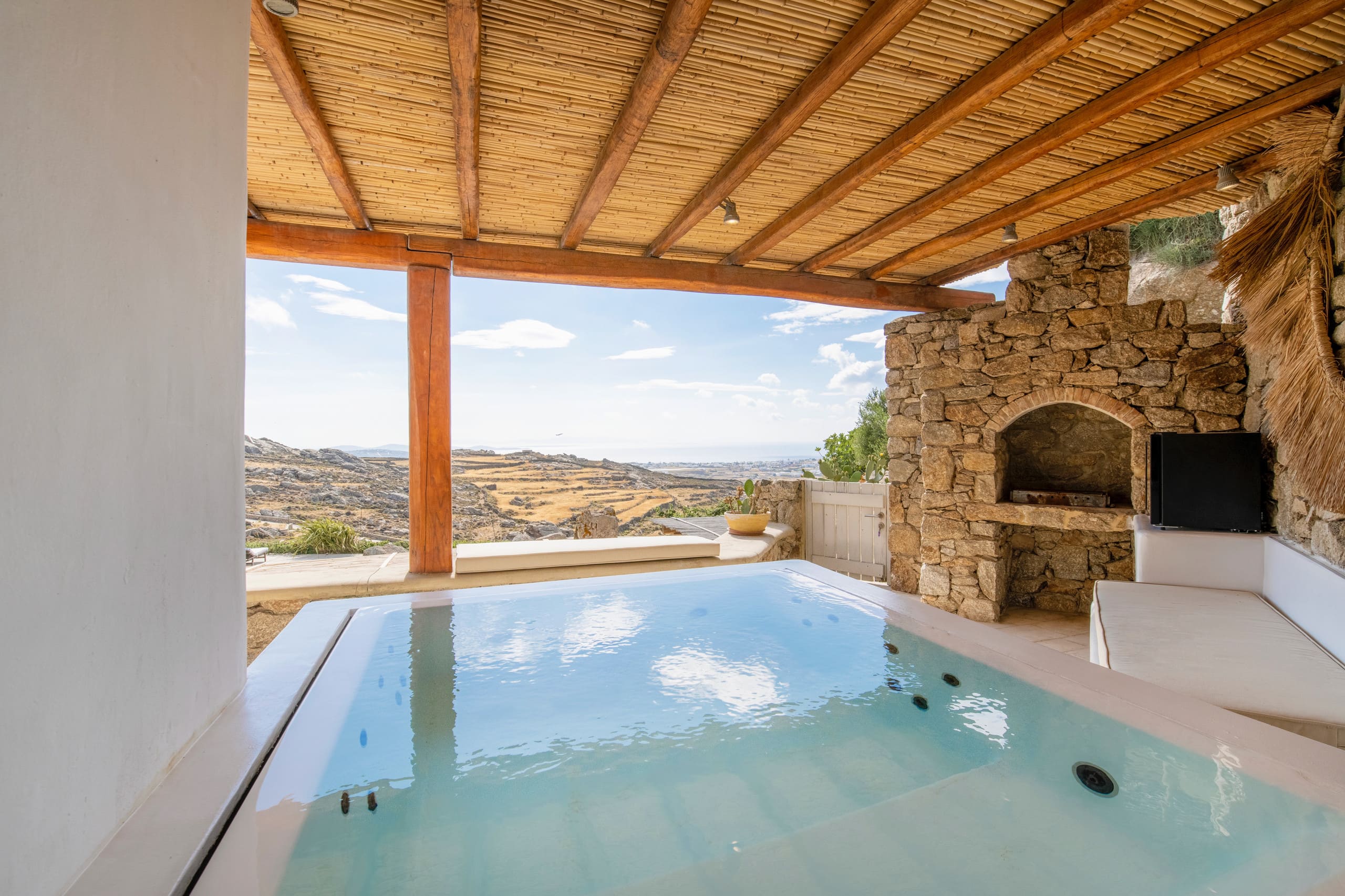 Hyperion Villa | Sea & Sunset view| Heated Jacuzzi — photo 3