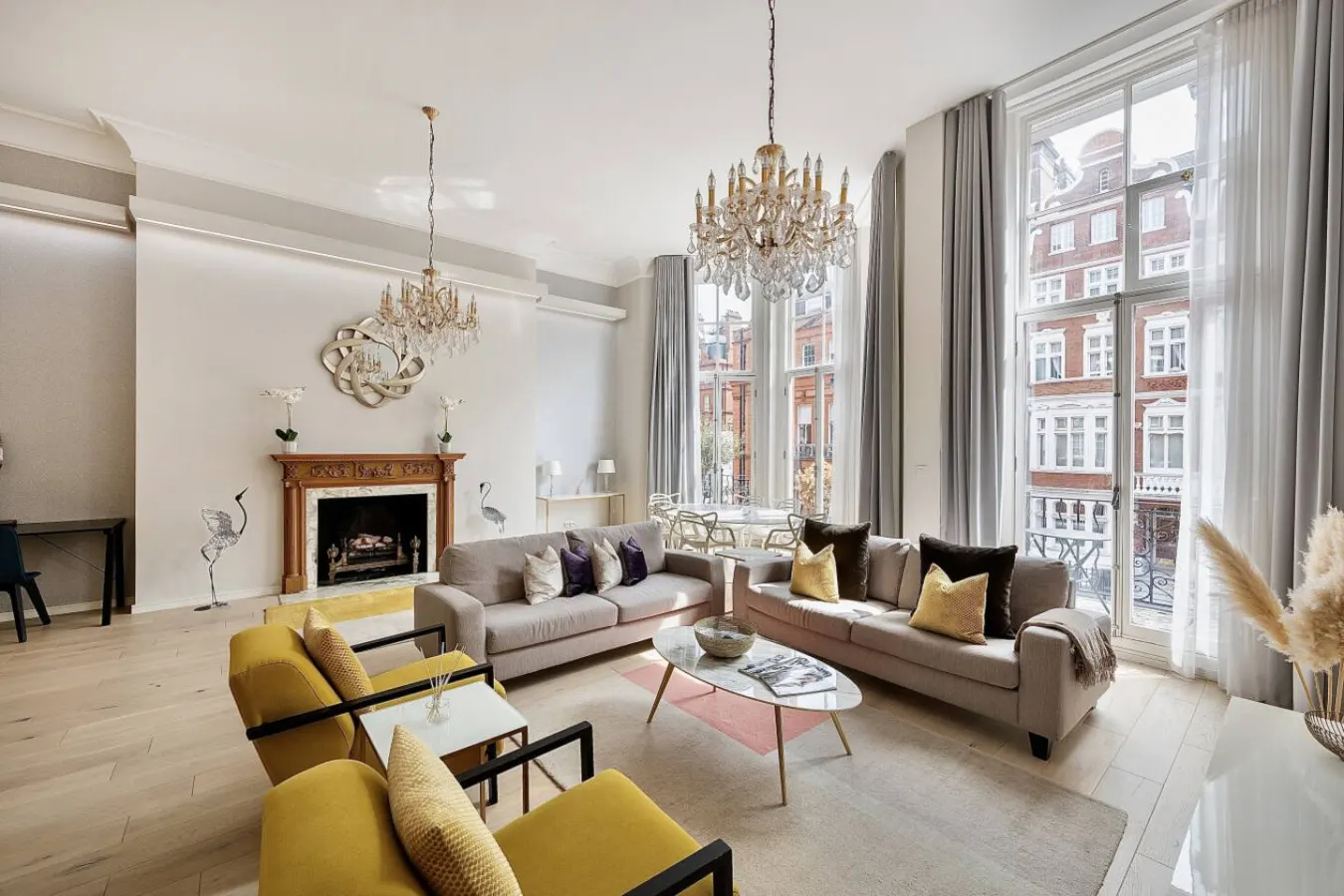 Presidential Residence | 14ft High Ceilings