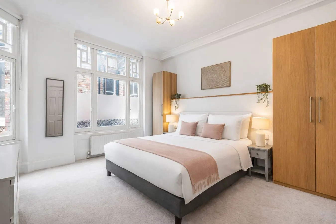 Marylebone 2-Bed | Chiltern Street | Lift Access — photo 3