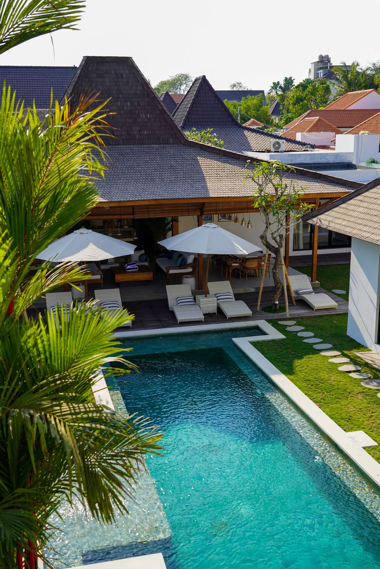 New & Elegant Villa Riviera 6BDR