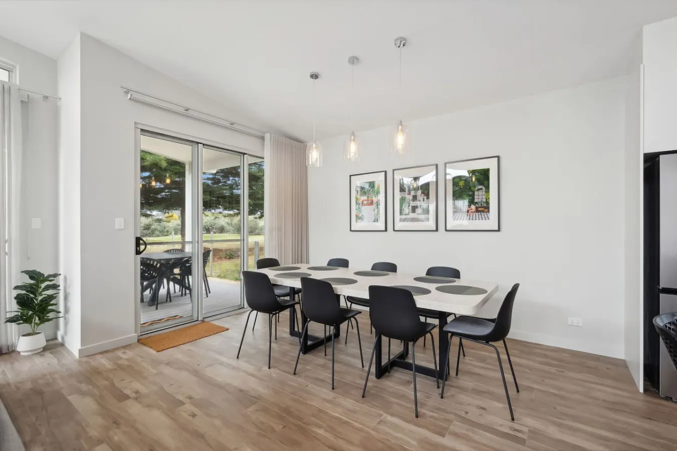 Fairview Greens—A Refined Golf Course Retreat 12