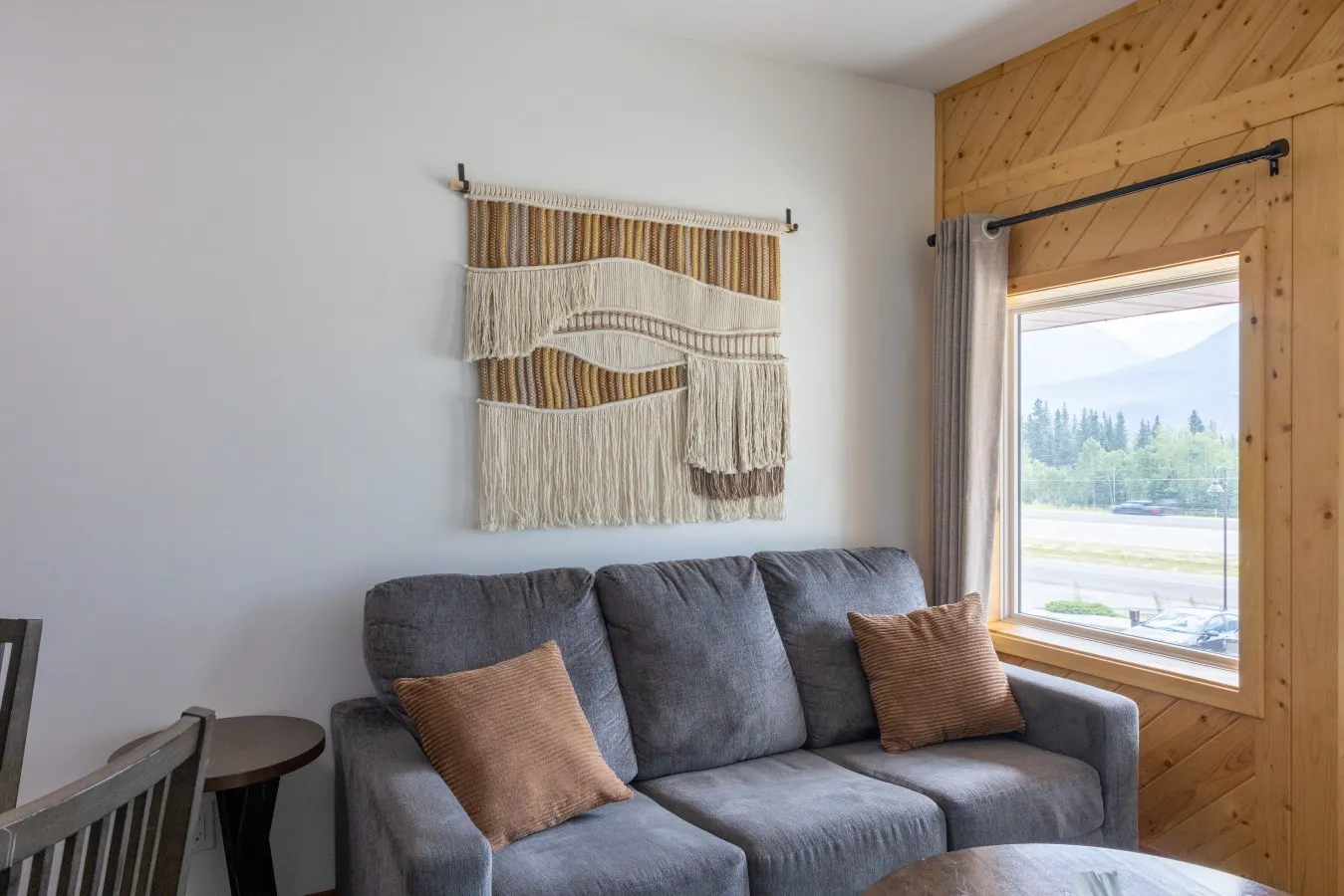 Suite 4 at The Gem Cozy Two-Bedroom Retreat 7