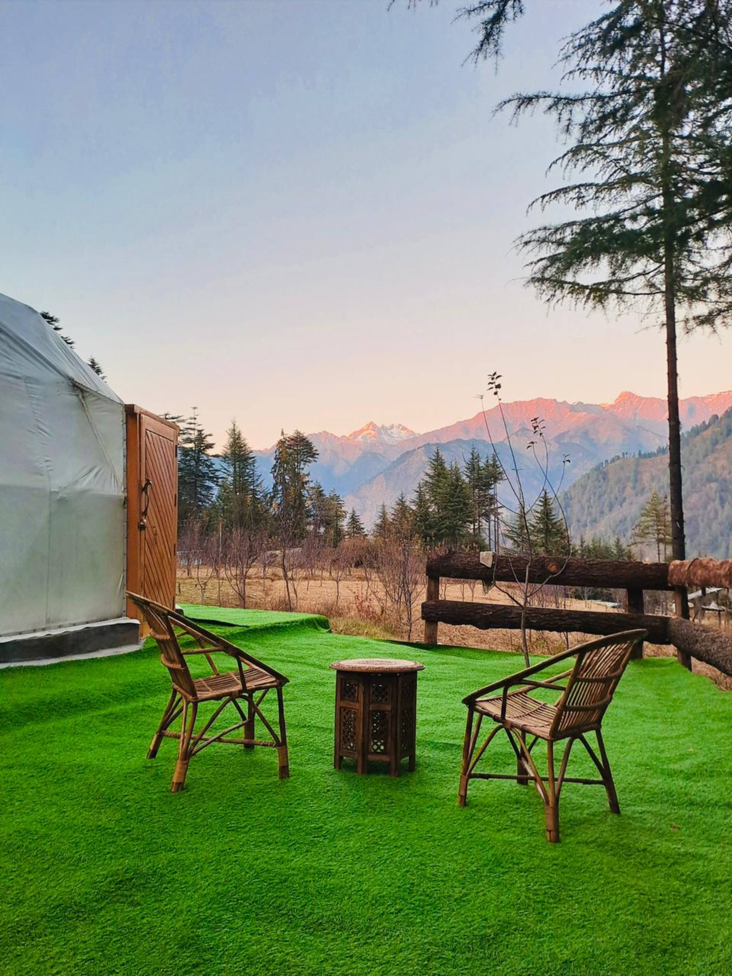 Glamping on the mountain 8