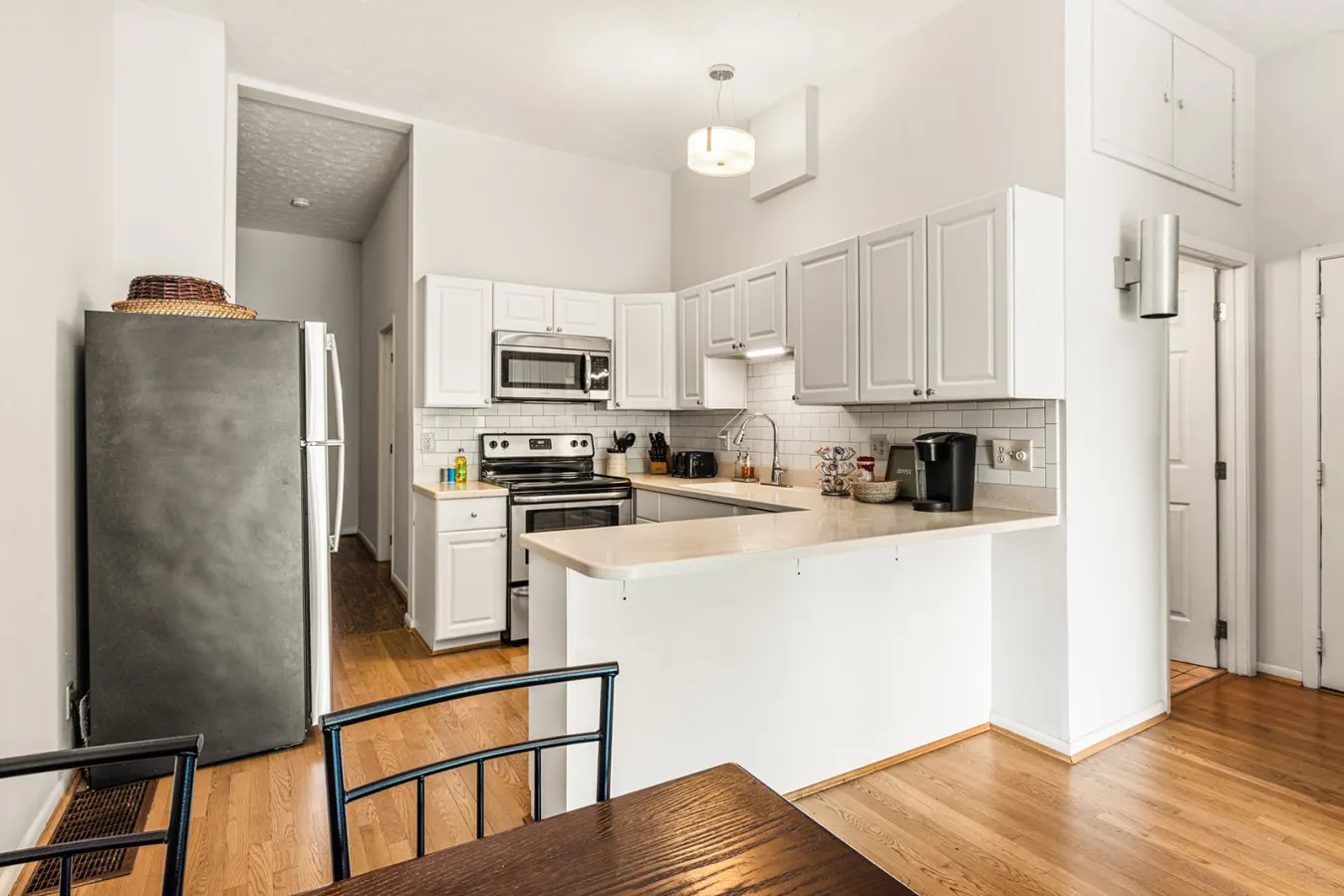 Mt. Adams 2BR Great Location! Steps from Monastery 2