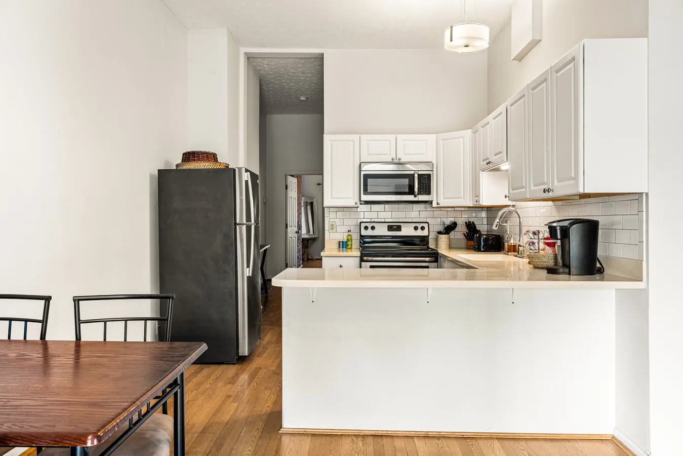 Mt. Adams 2BR Great Location! Steps from Monastery 12